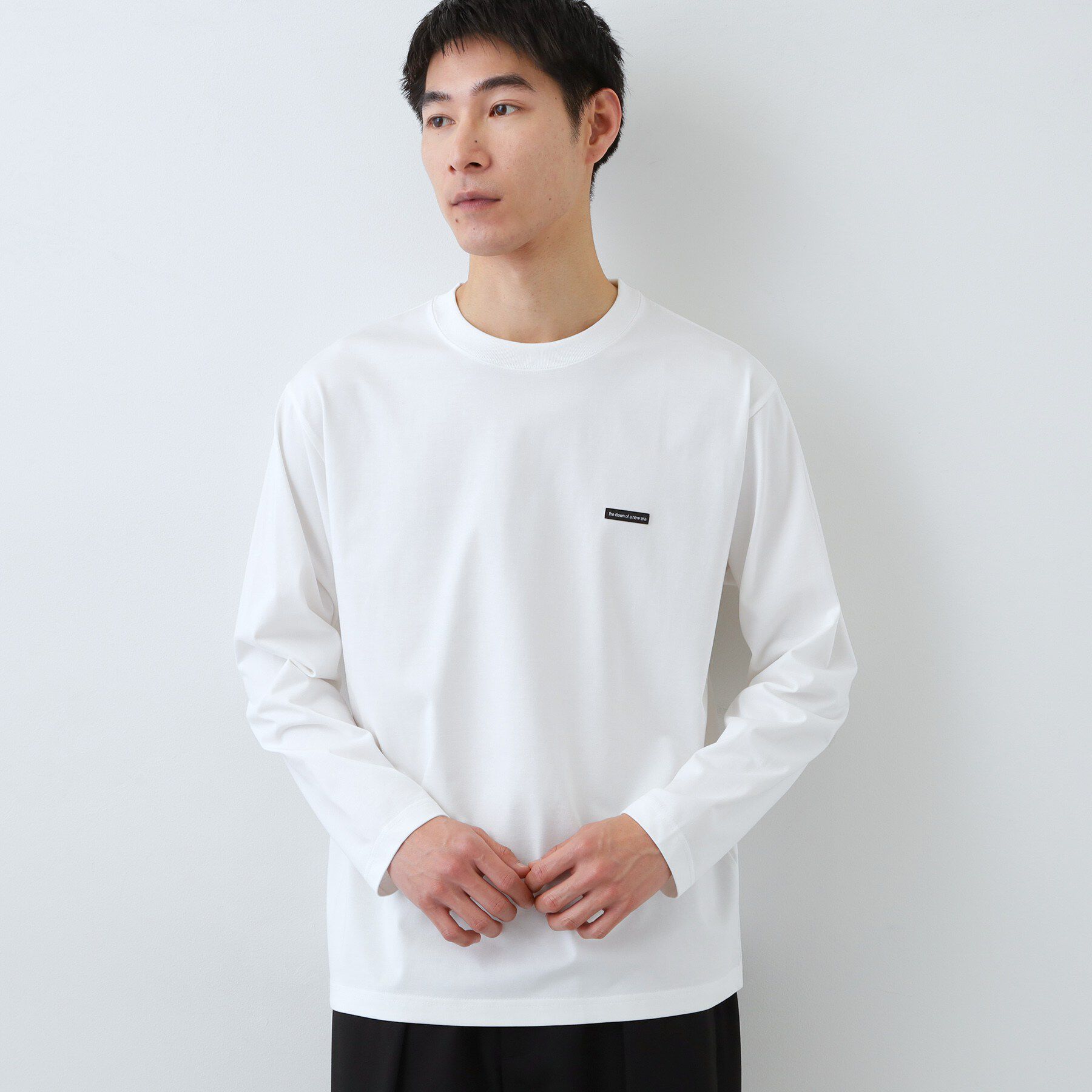 THE SHOP TK「【スタイルを選ばず着られる】ワンポイント 長袖Tシャツ 洗濯機OK/UVカット/毛玉になりにくい」|Tシャツ・カットソー|