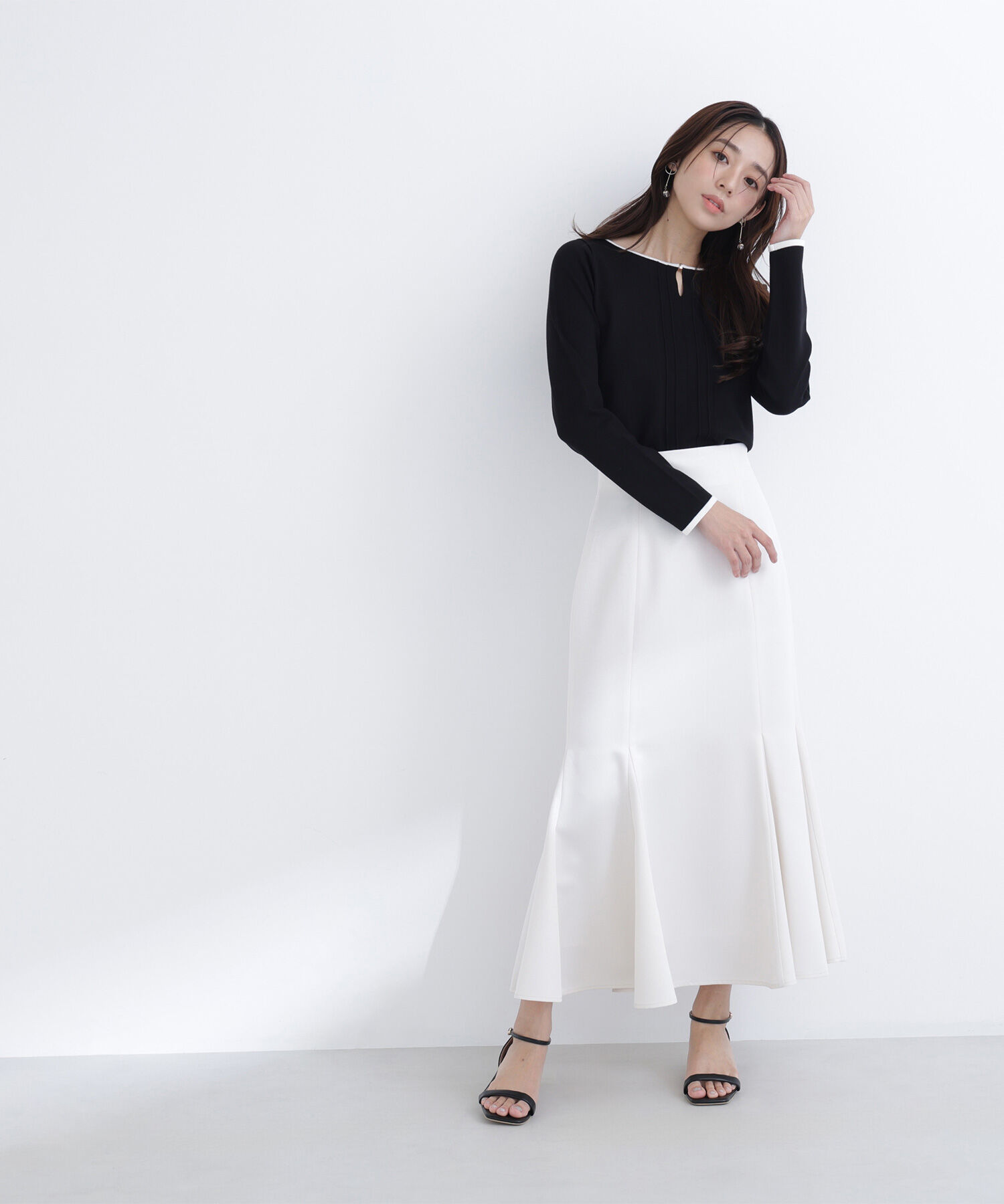  「バイカラーフロントタックニット」|ニット・セーター|