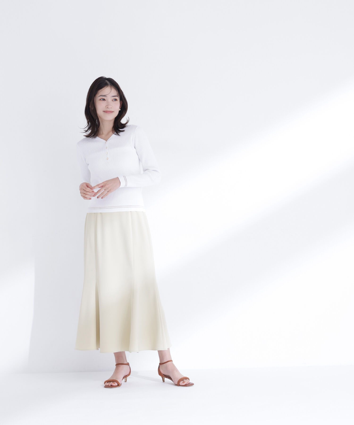  「メタルボタンシアーラインニット」|ニット・セーター|