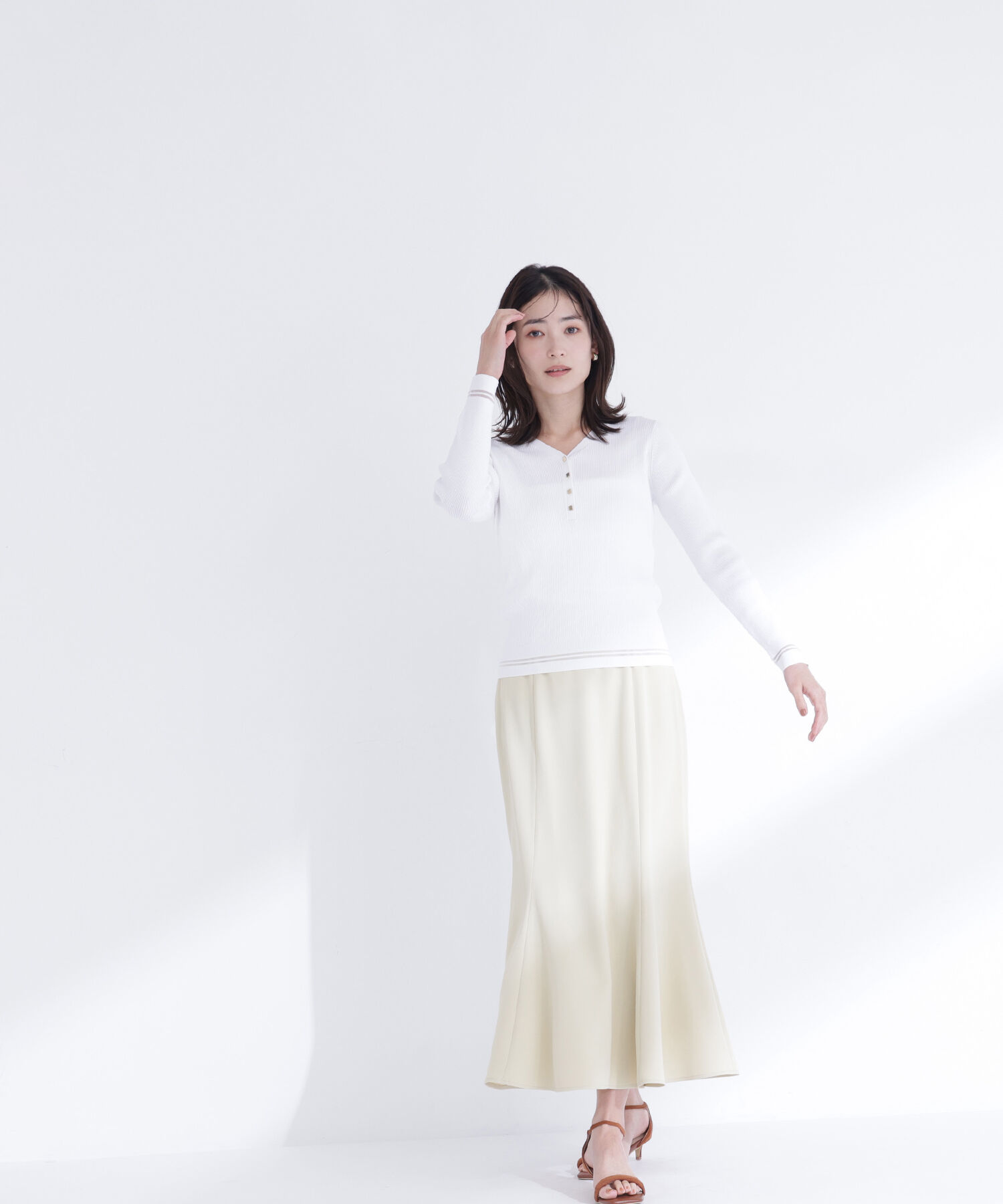  「メタルボタンシアーラインニット」|ニット・セーター|