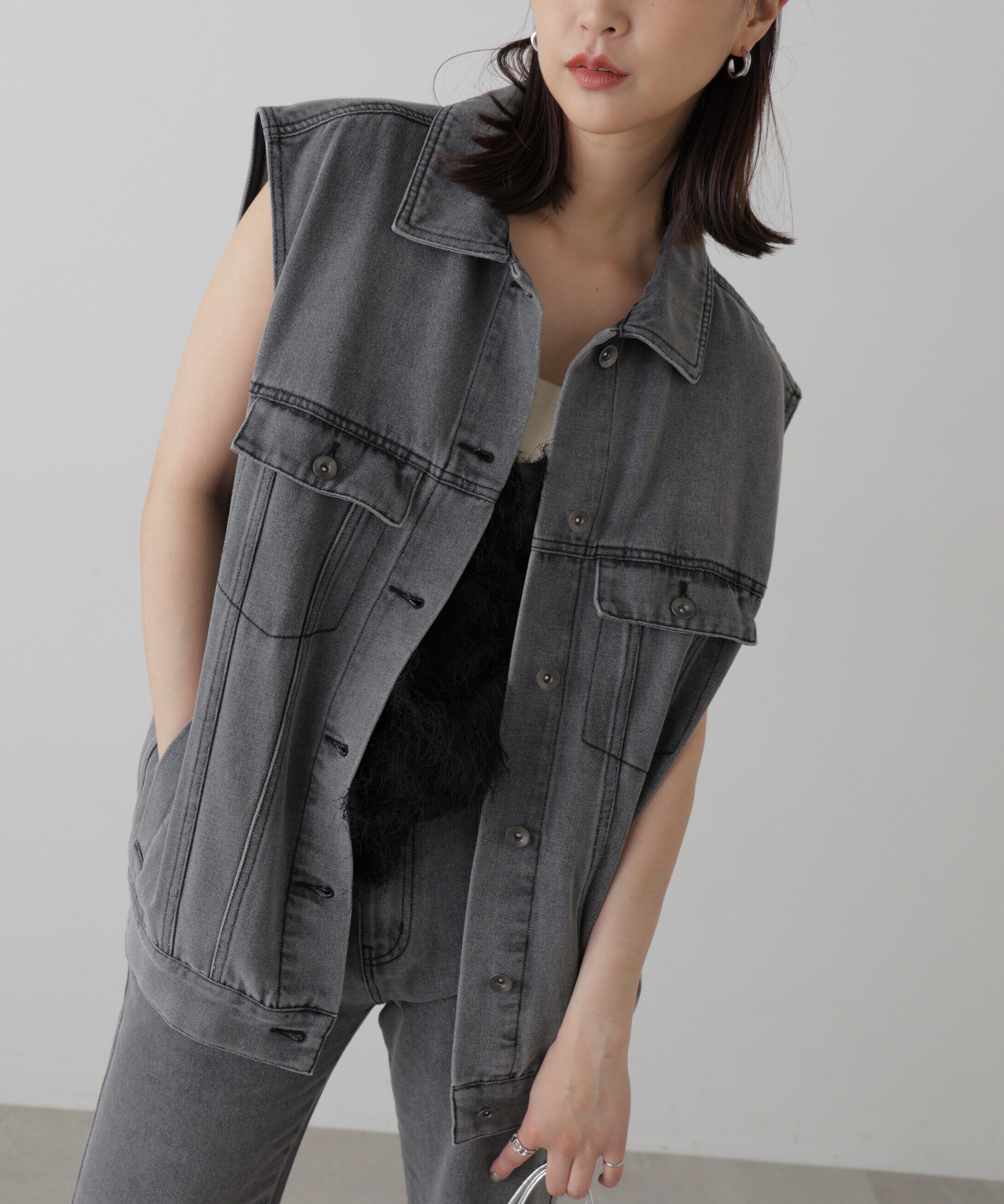  「ミドル丈デニムベスト」|ブルゾン・スタジャン|グレーデニム