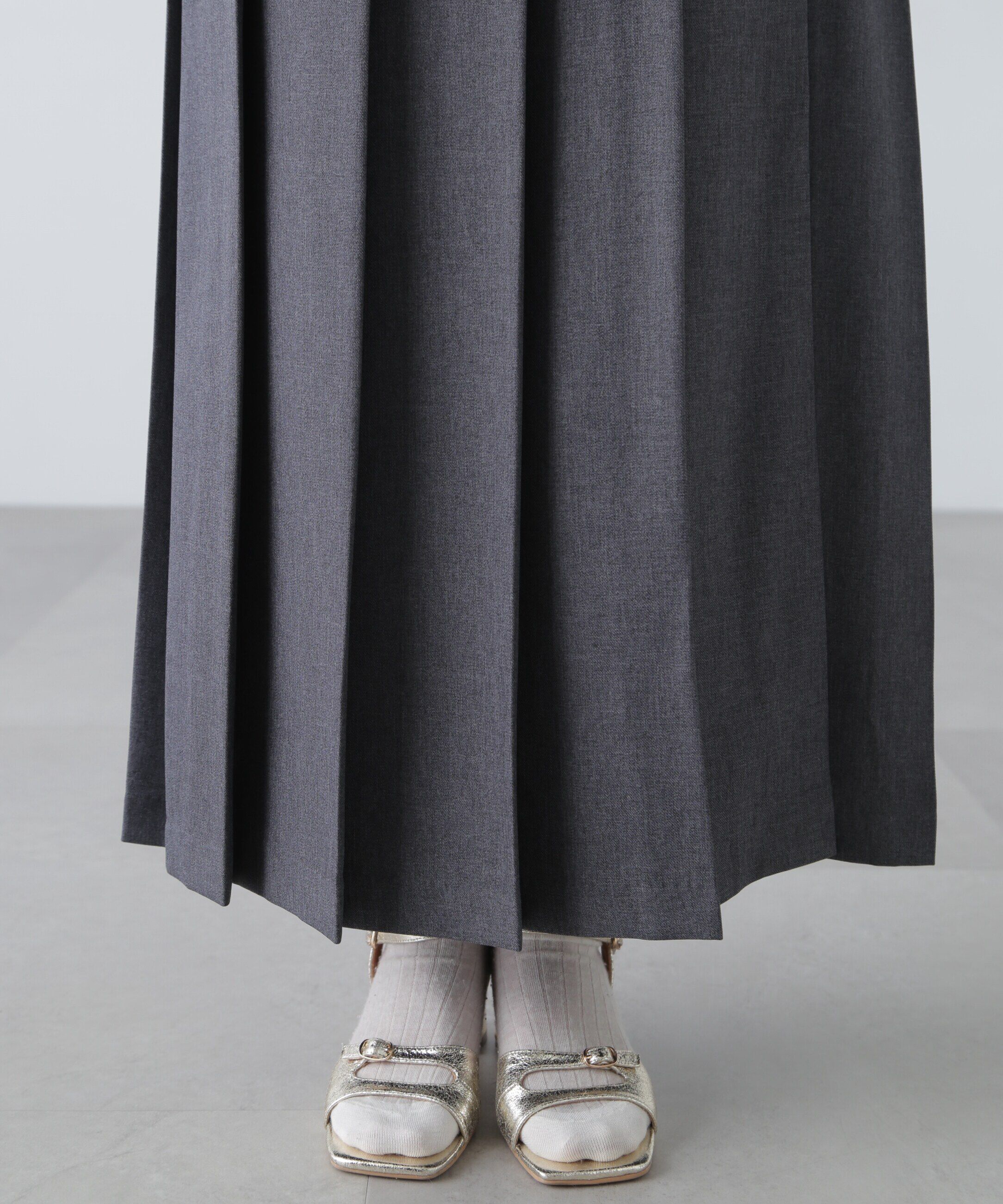  「フロントスリットプリーツロングスカート」|スカート|