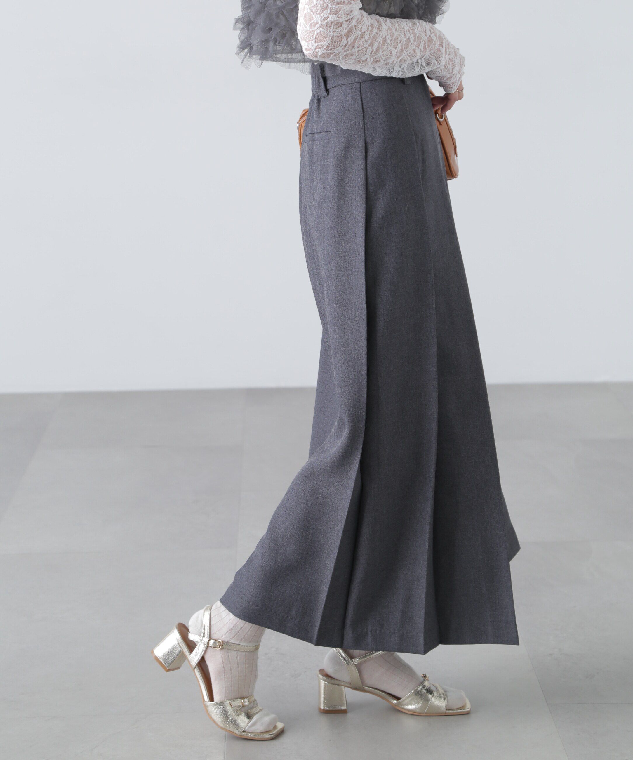  「フロントスリットプリーツロングスカート」|スカート|