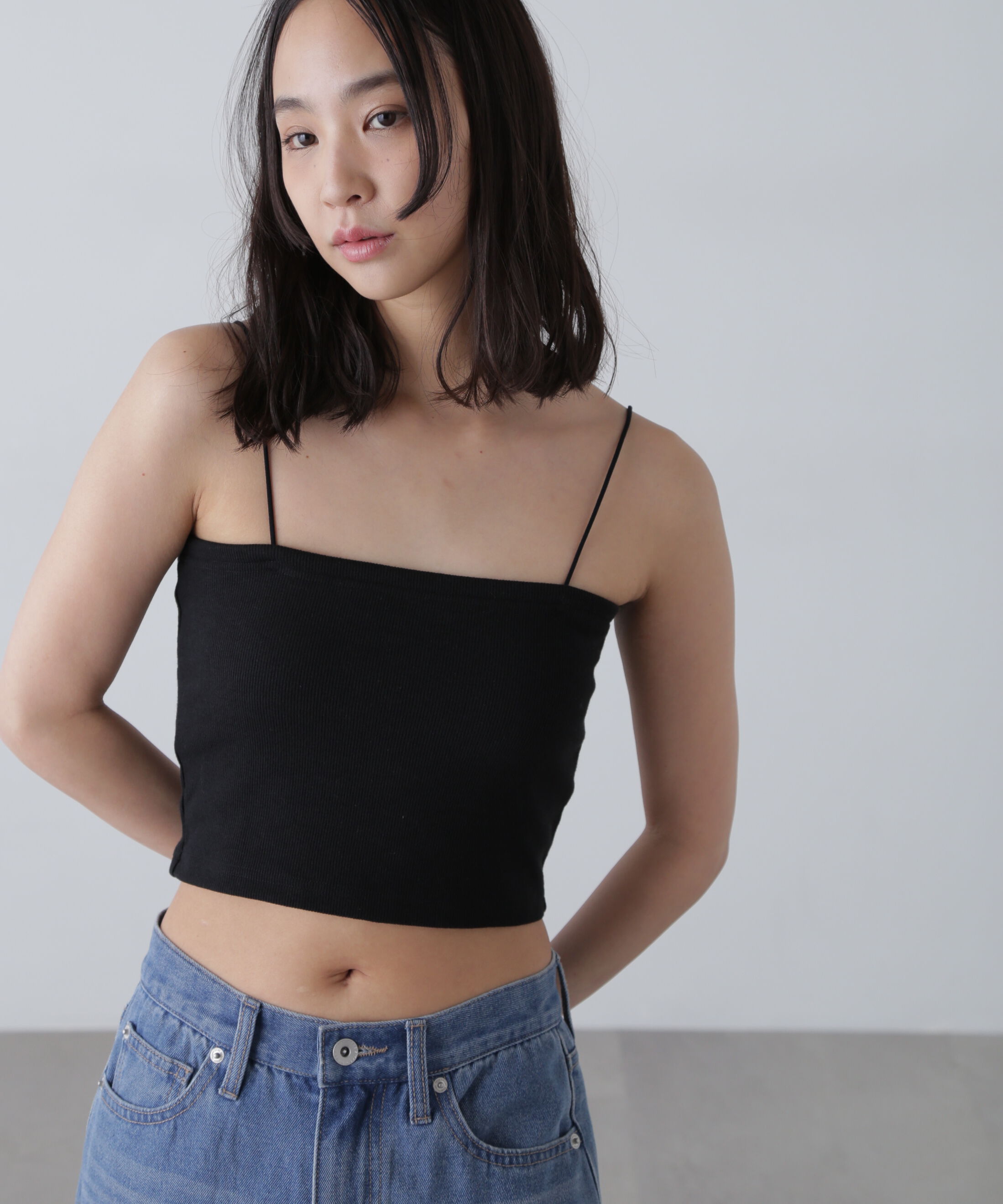  「カップ付きショート丈キャミソール」|Tシャツ・カットソー|ブラック