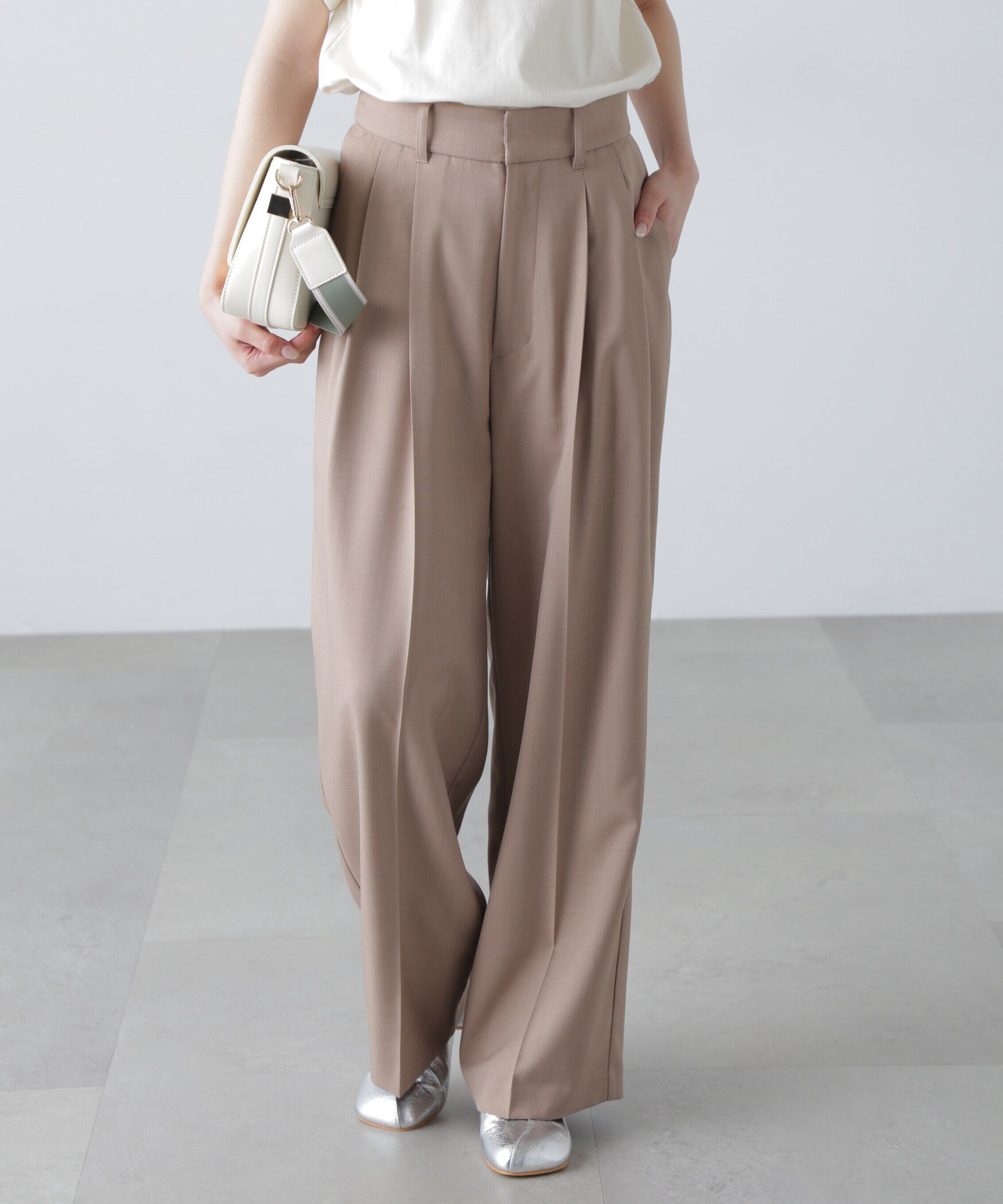  「梳毛調合繊タックワイドパンツ」|その他|モカ