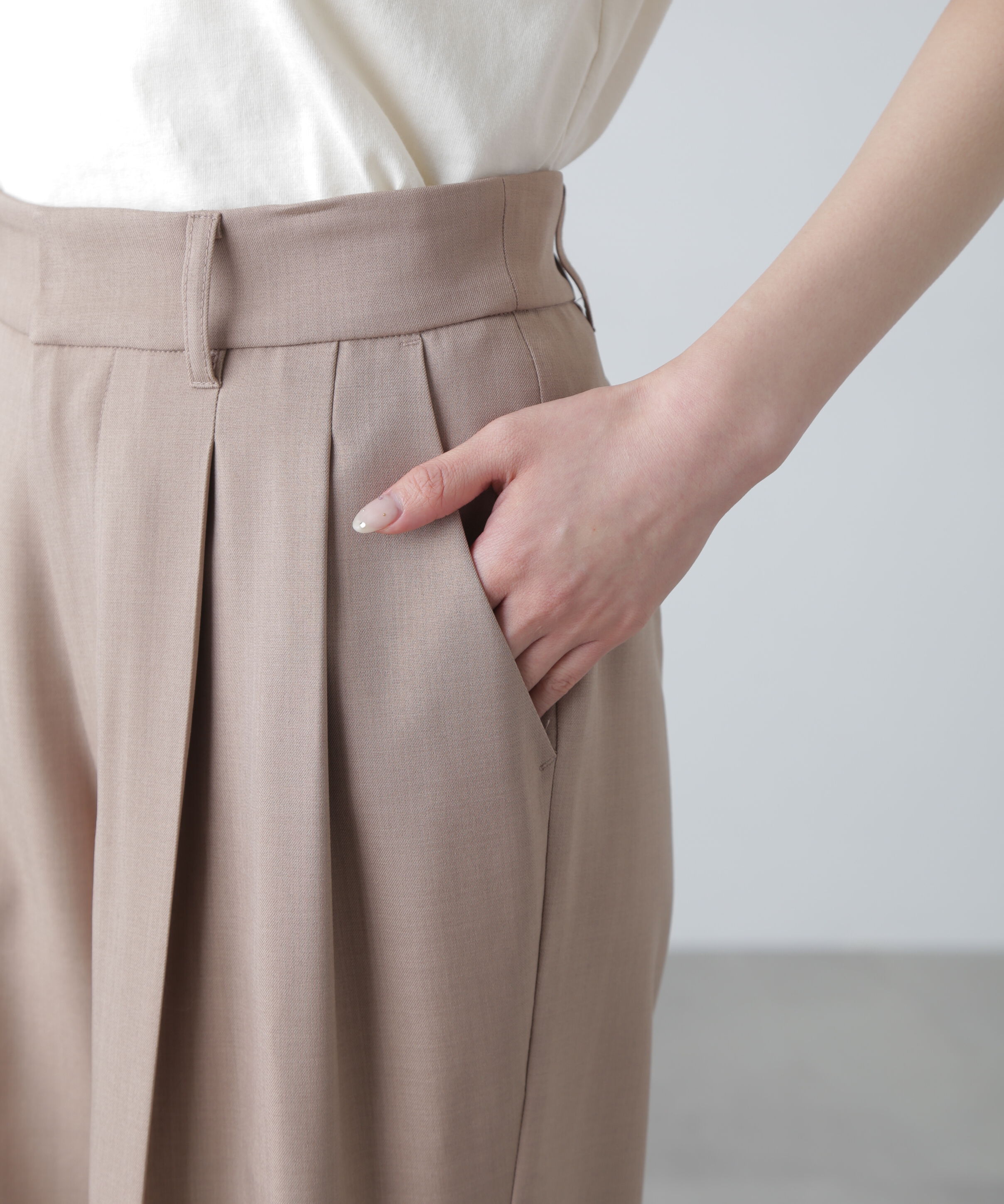  「梳毛調合繊タックワイドパンツ」|その他|