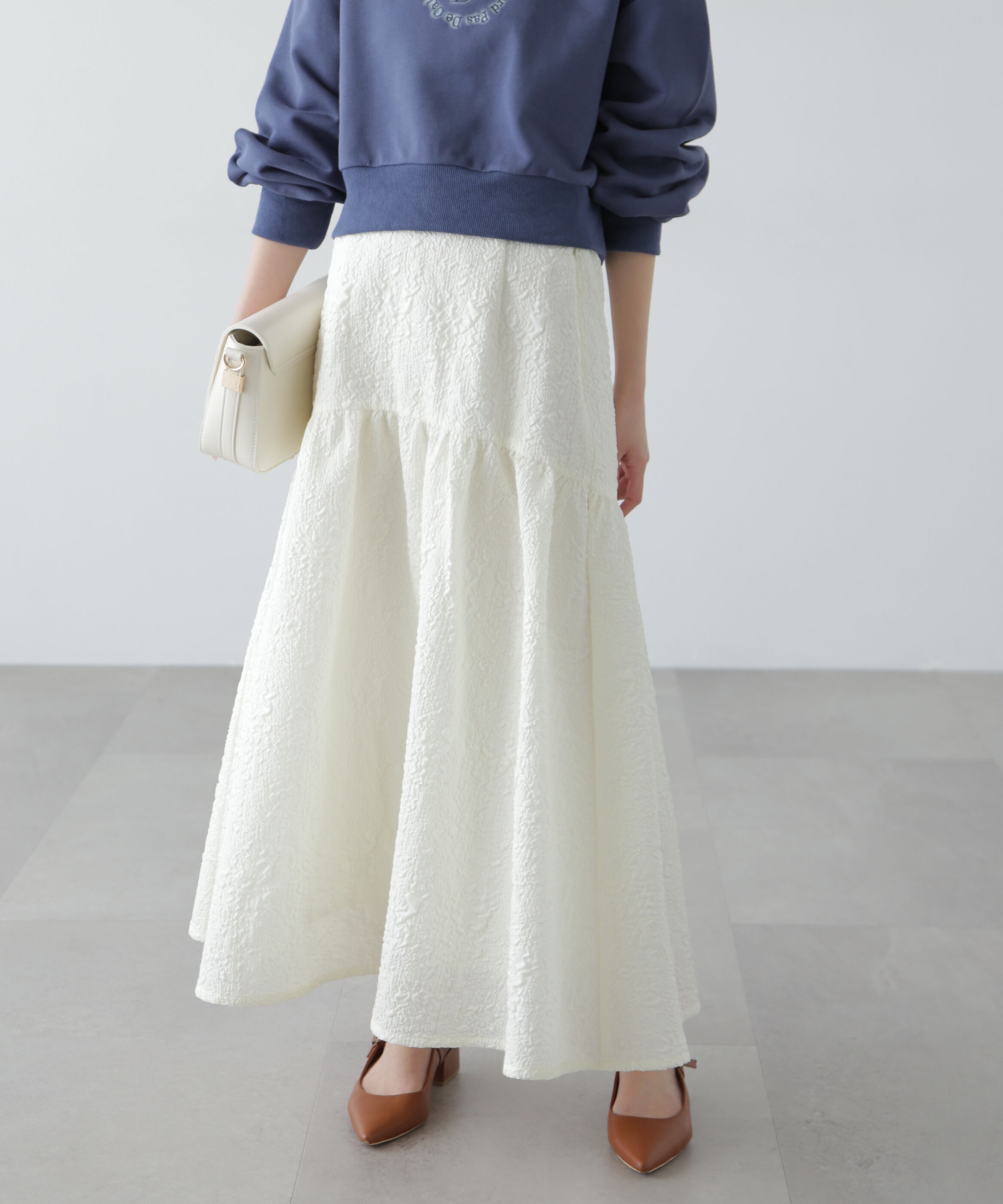  「エンボスティアードスカート」|スカート|オフ白