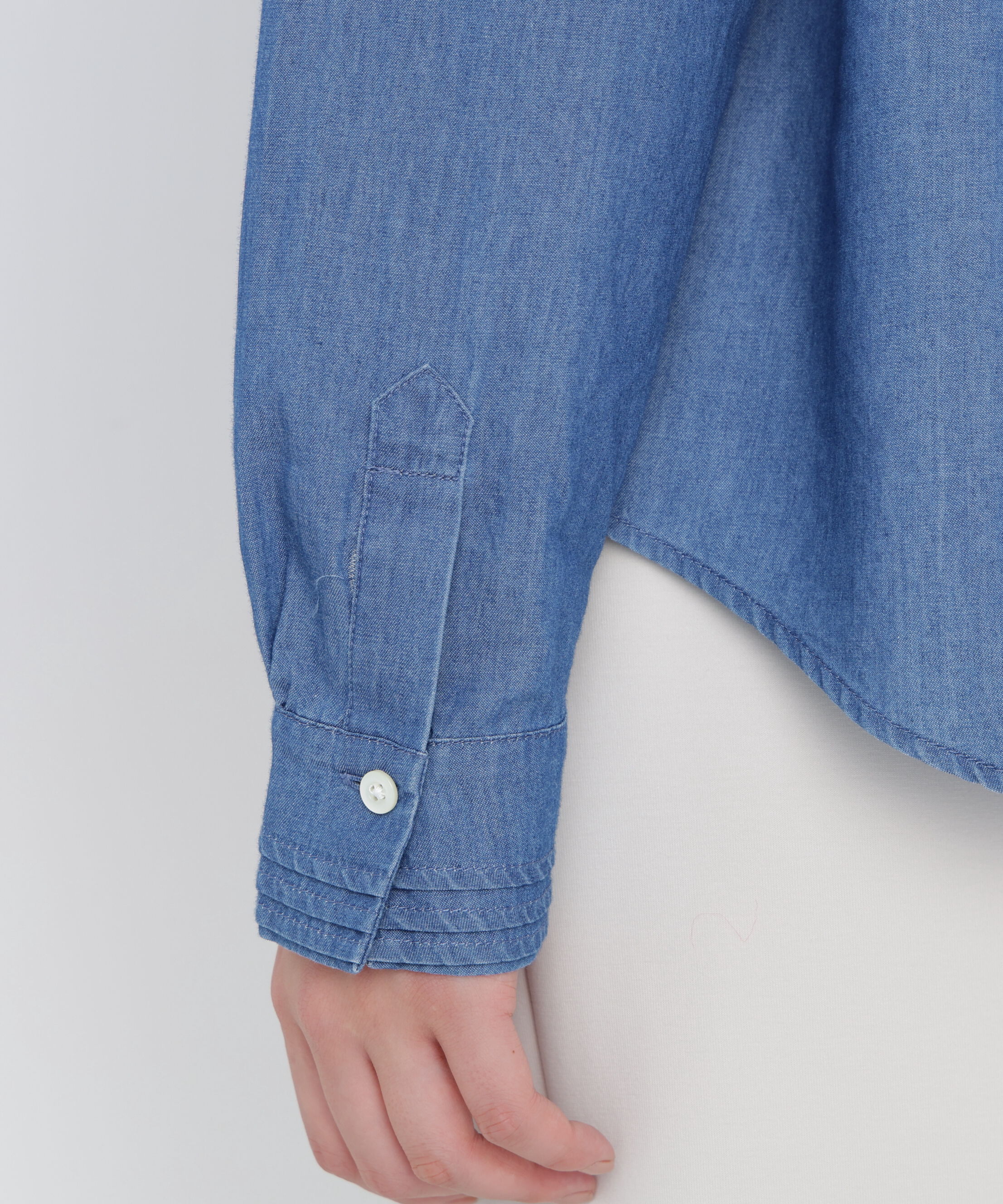  「◆ライトオンスデニムピンタックブラウス」|シャツ・ブラウス|