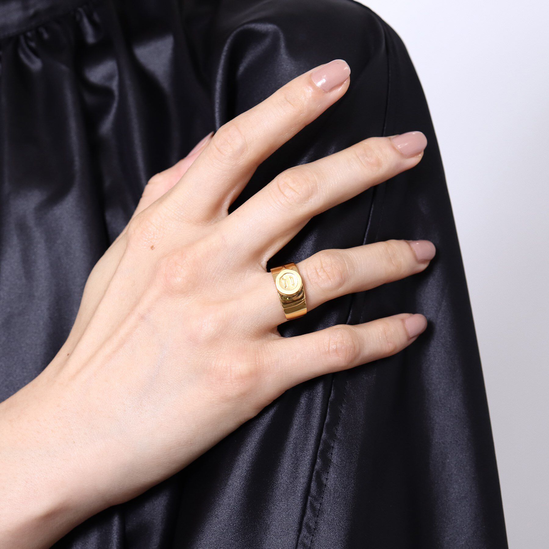 HIROKO HAYASHI「FABRO（ファブロ）リングイヤーカフ」|イヤリング|