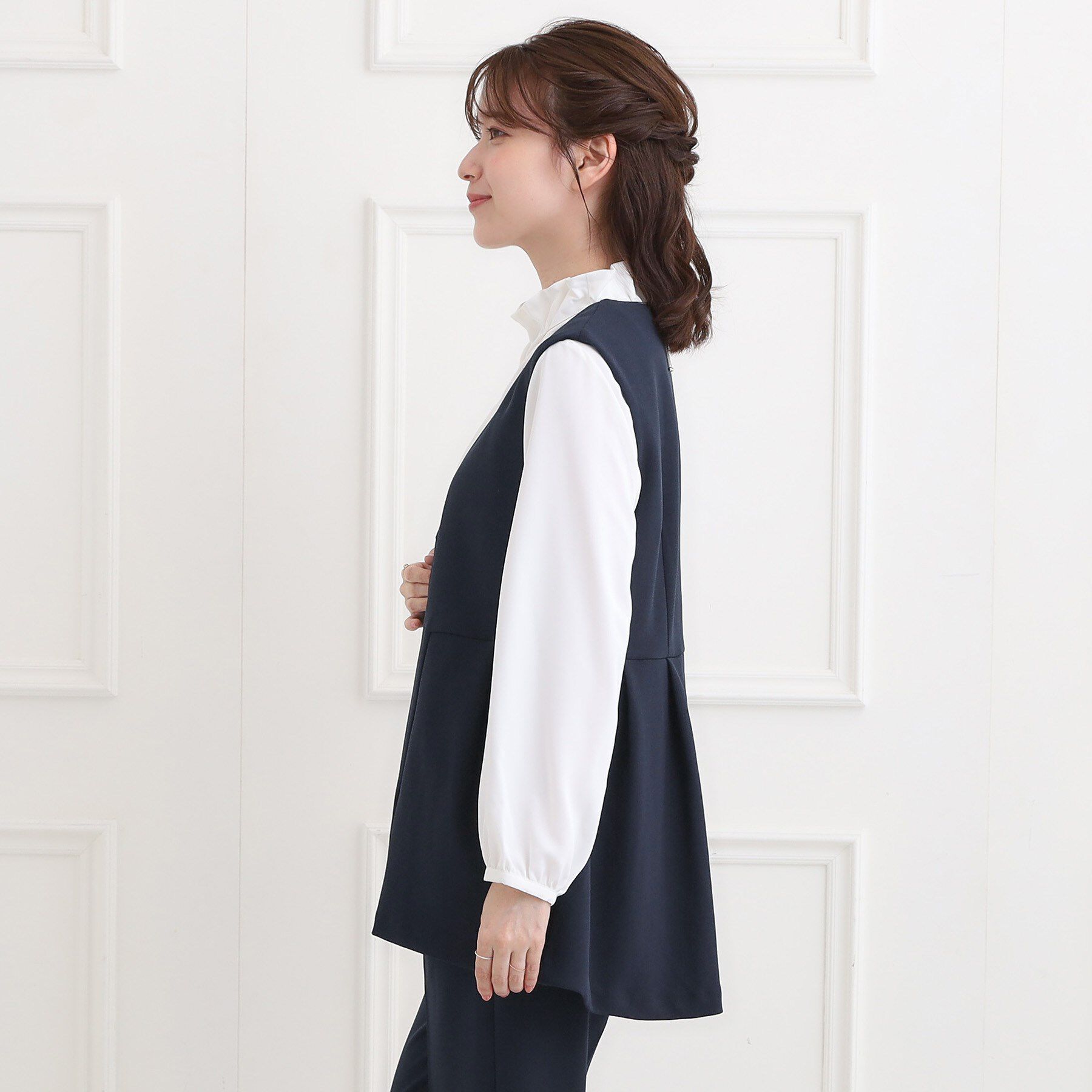 SHOO･LA･RUE「【洗濯機可/セットアップ可/S-3L】きちんと楽に。カットジョーゼット ペプラムジレ」|ベスト・ジレ|