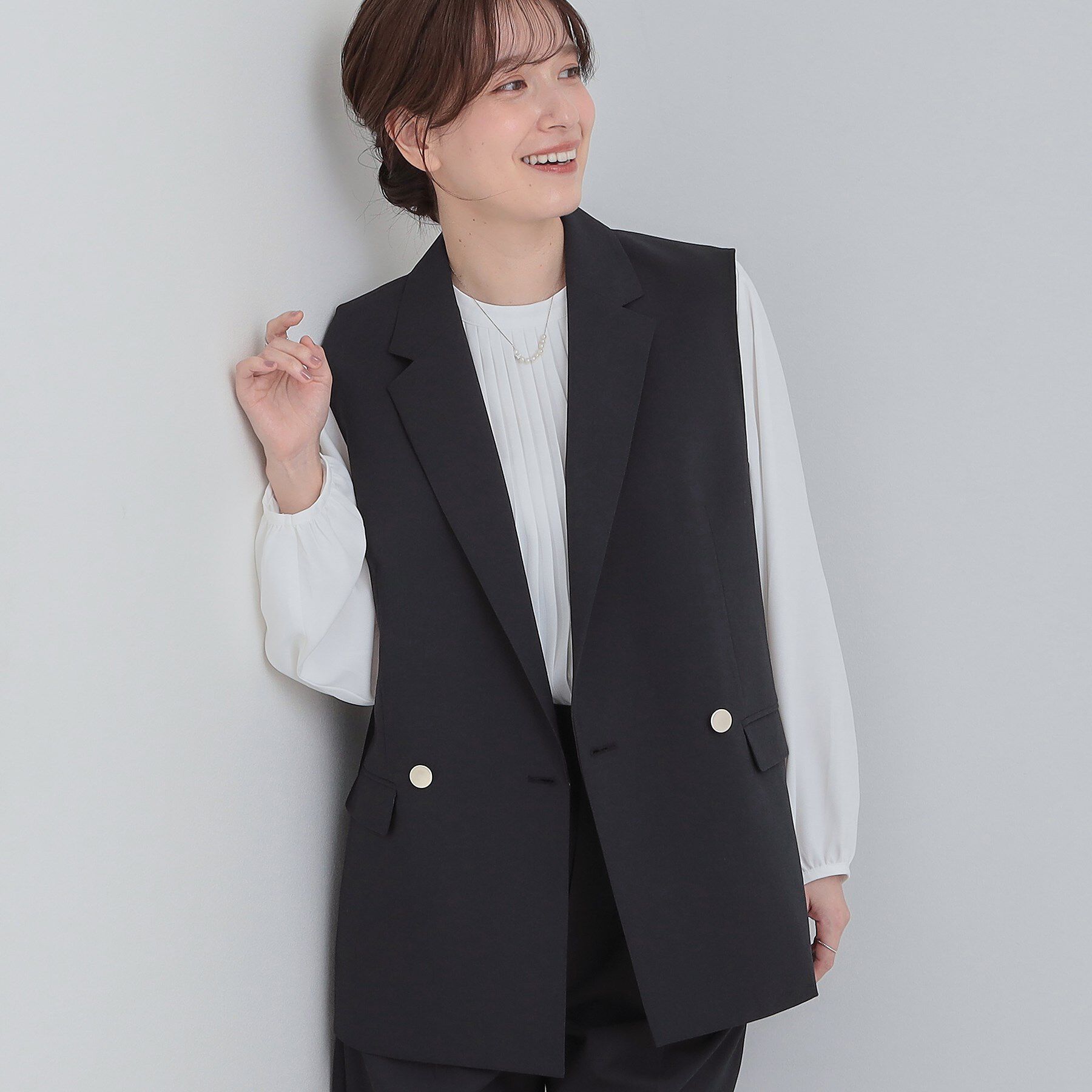 SHOO･LA･RUE「【セットアップ可/S-LL/洗濯機可】サッと羽織ってこなれ見え ダブルブレストジレ」|ベスト・ジレ|ネイビー(094)