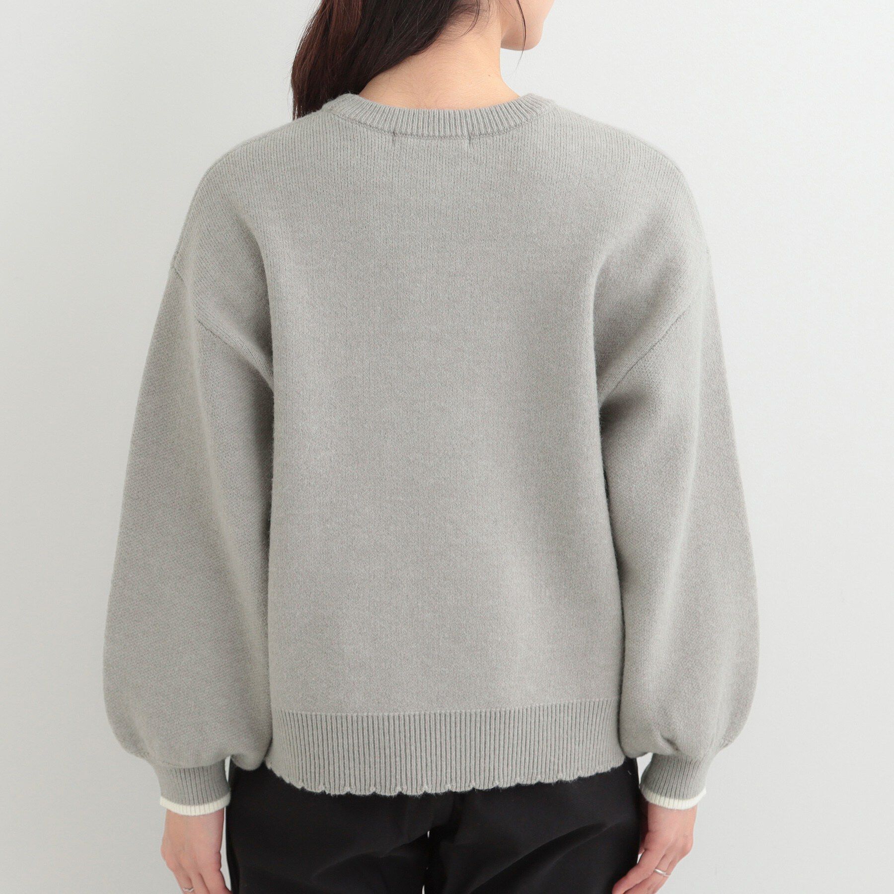 SHOO･LA･RUE「【洗濯機可/S-LL】裾スカラップが差がつく コード刺繍ロゴニット」|ニット・セーター|