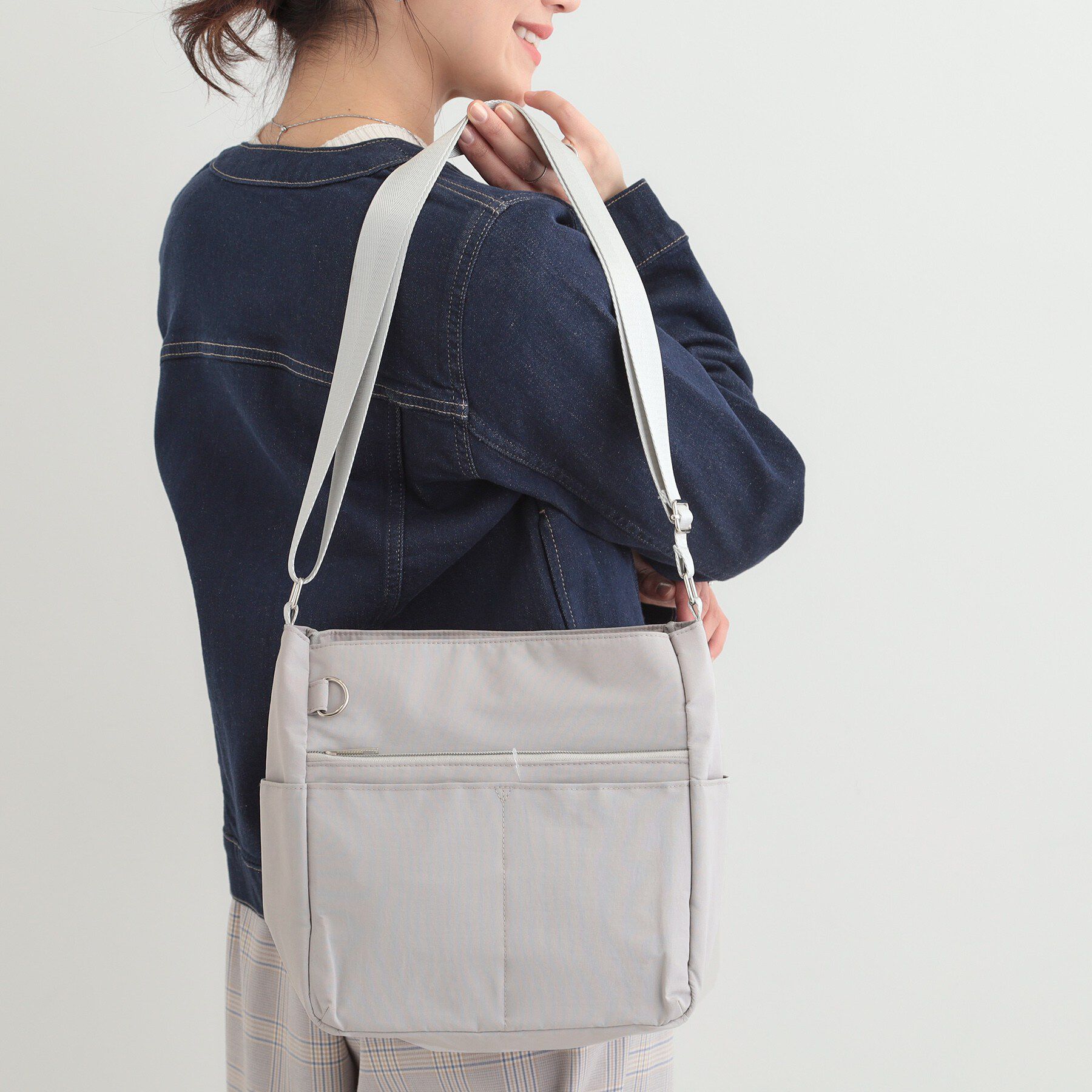 SHOO･LA･RUE「【撥水/軽量】驚きの収納力 10ポケットショルダーバッグ」|ショルダー・メッセンジャー|