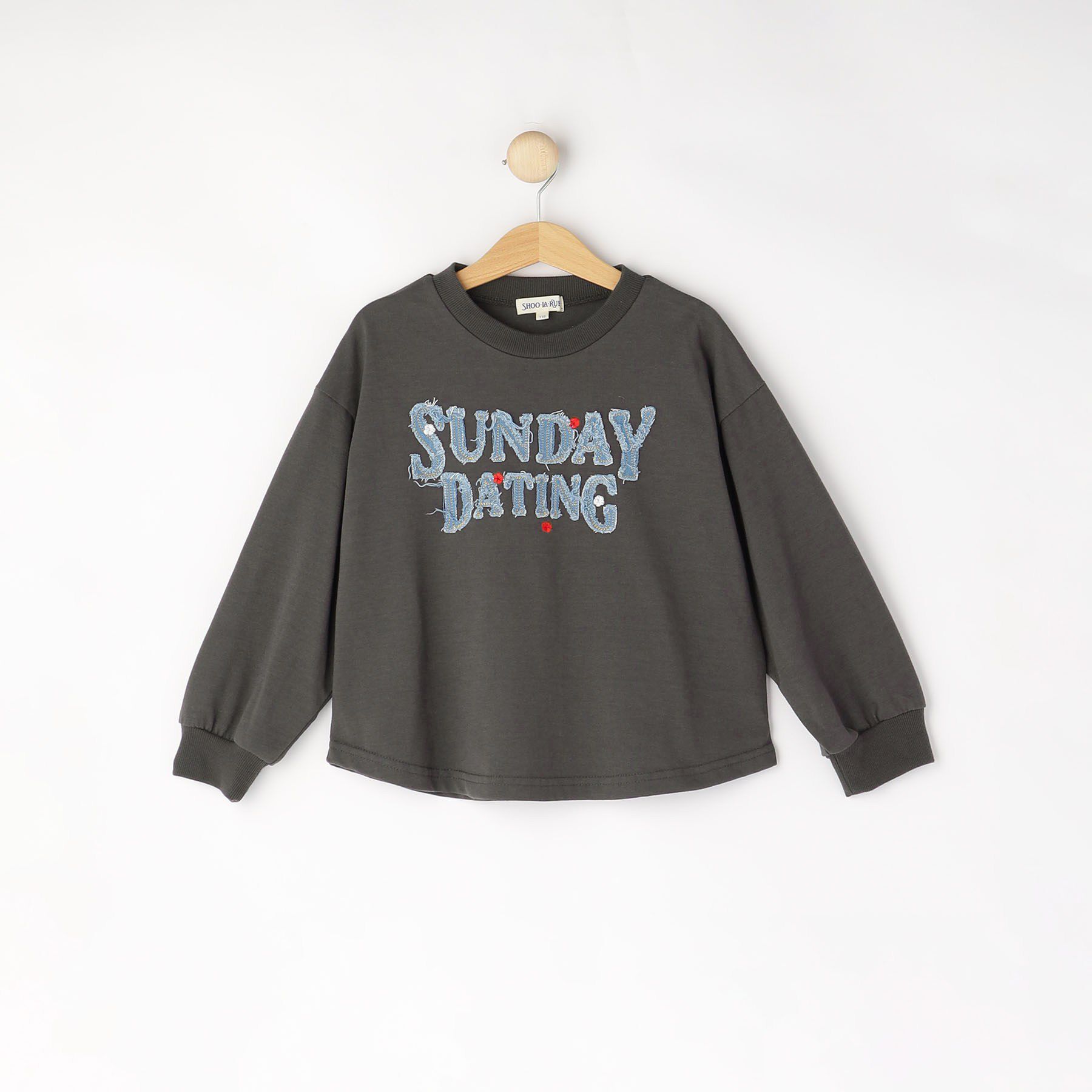 SHOO･LA･RUE「【100-150cm】デニムロゴデザインロンT」|Tシャツ・カットソー|チャコールグレー(0