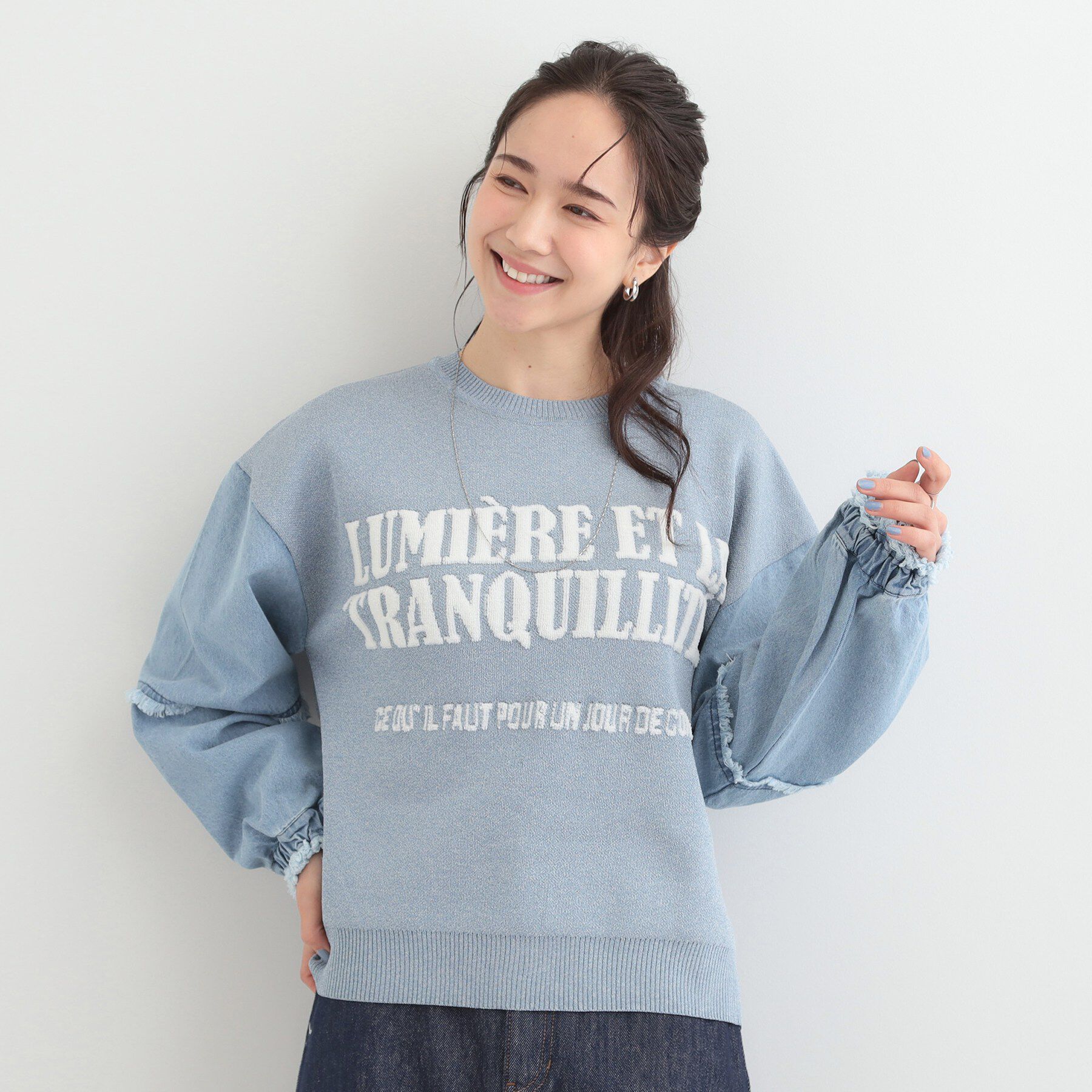 SHOO･LA･RUE「デニム袖切替ロゴニット」|ニット・セーター|