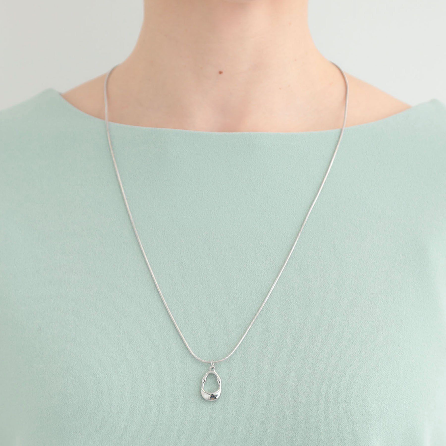 SHOO･LA･RUE「【2点セット/7分袖/S-LL】ランタンスリーブで女性らしい インせず着られる ネックレス付きブラウ」|シャツ・ブラウス|