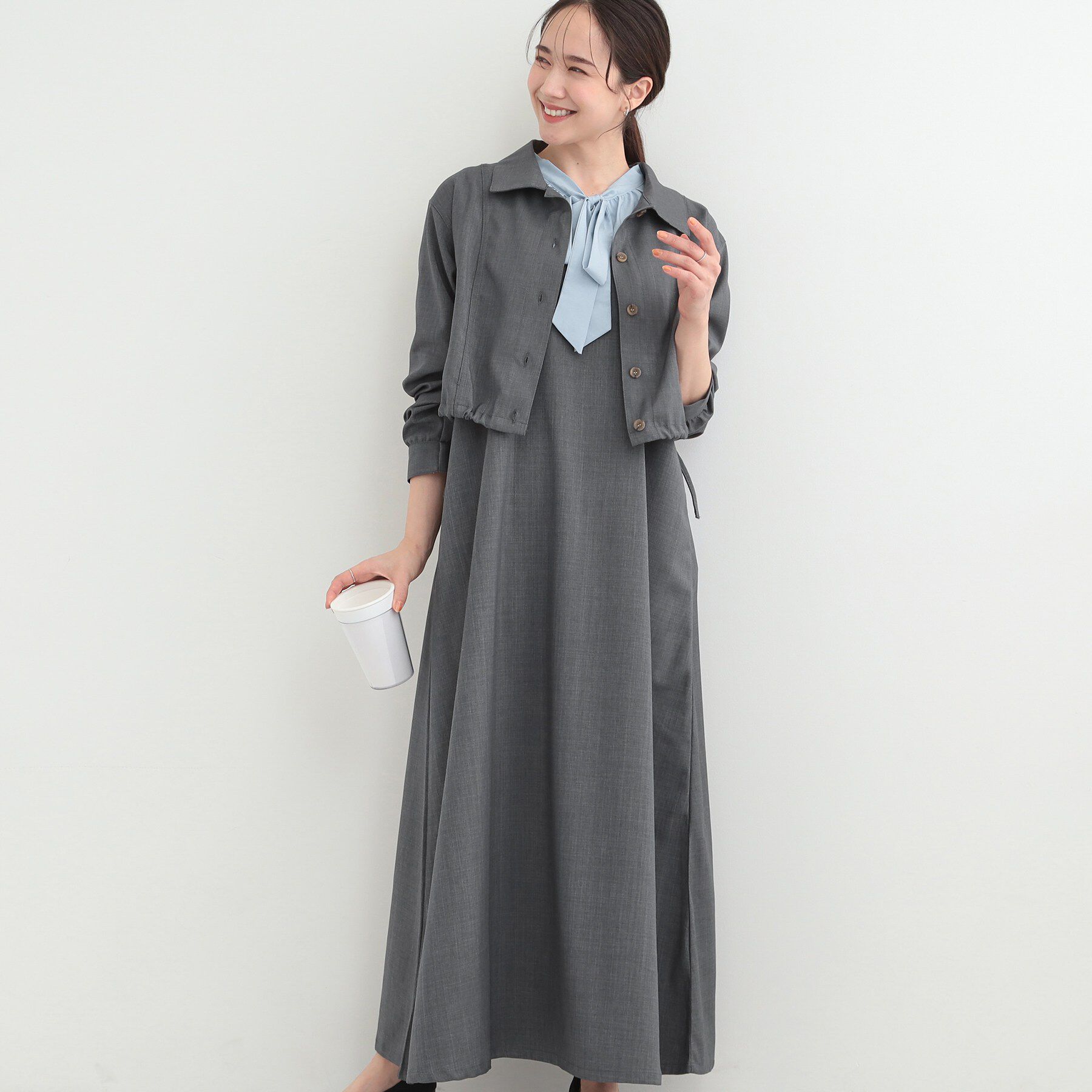 SHOO･LA･RUE「【2点セット/S-LL】おとなの抜け感 ショート丈シャツ＋キャミワンピース」|スーツ|チャコールグレー(0