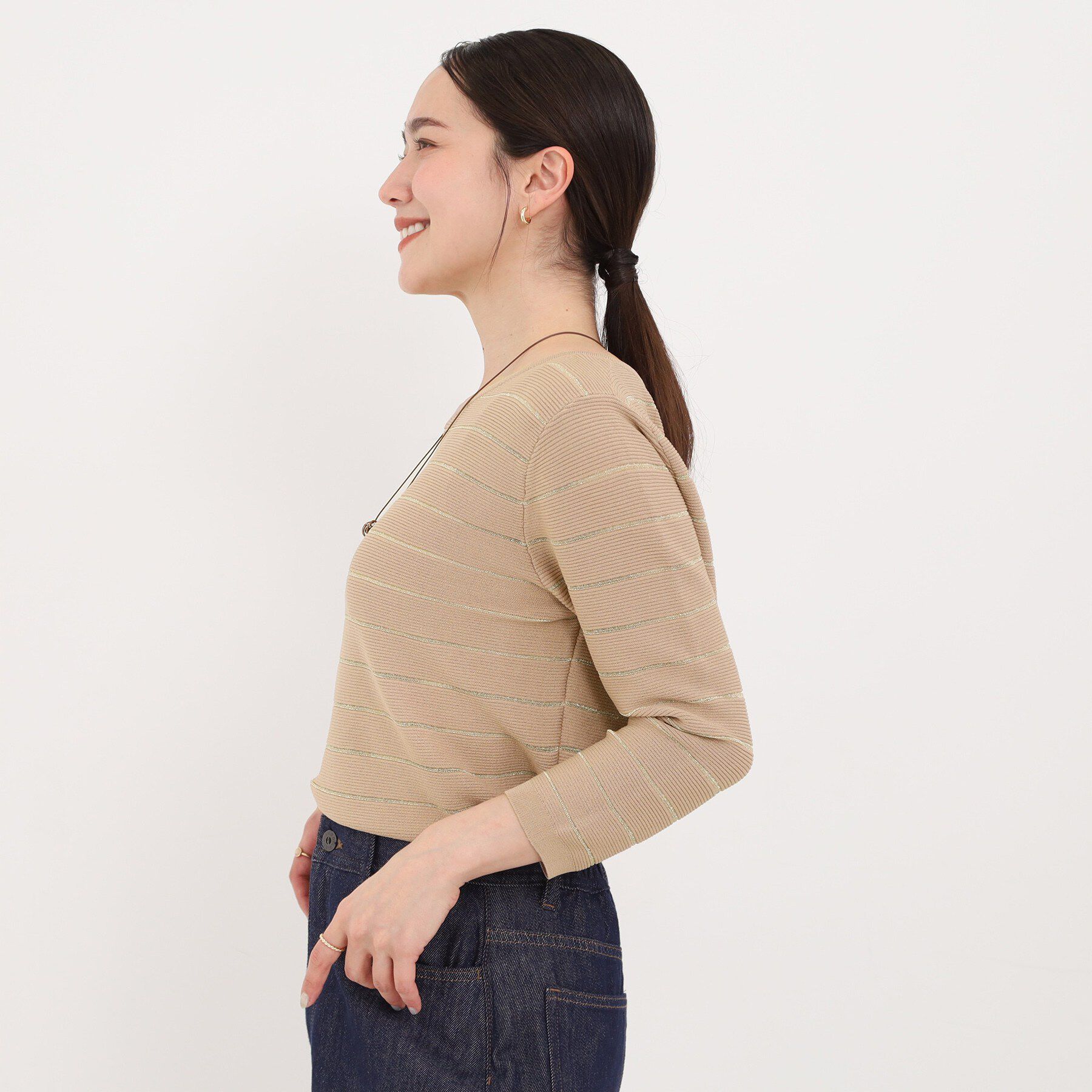 SHOO･LA･RUE「【洗濯機可/S-LL】デコルテがきれいに見えるVネックラメボーダーニット」|ニット・セーター|