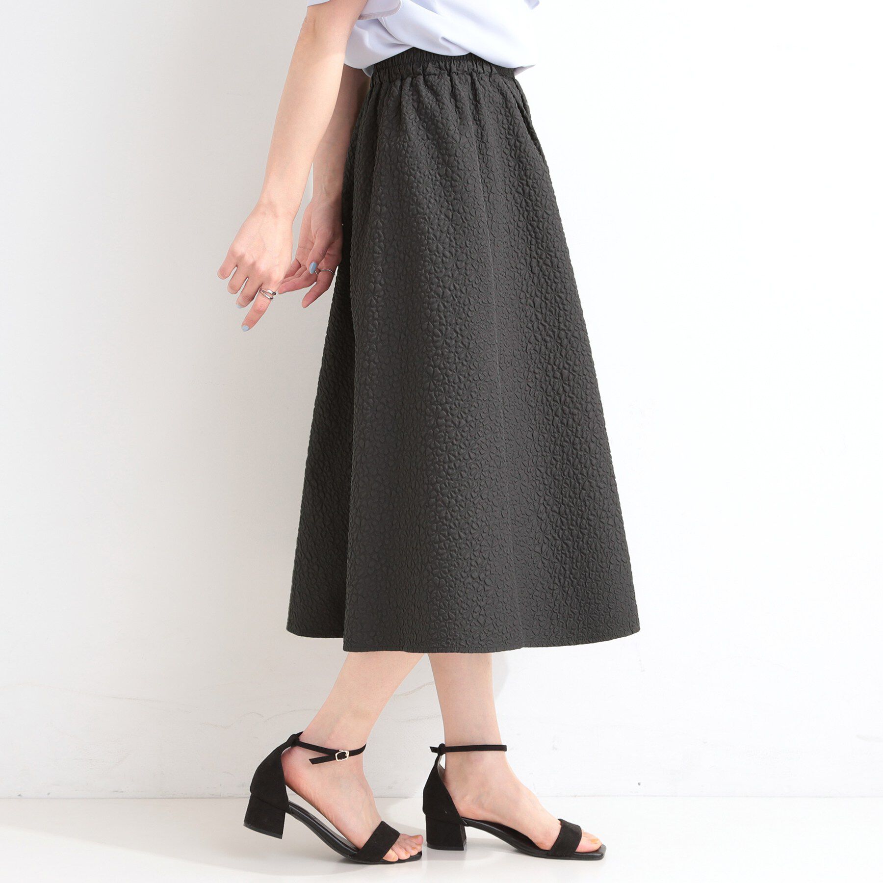 SHOO･LA･RUE「【洗濯機可/S-LL】上品なお花柄ジャカード フレアスカート」|スカート|