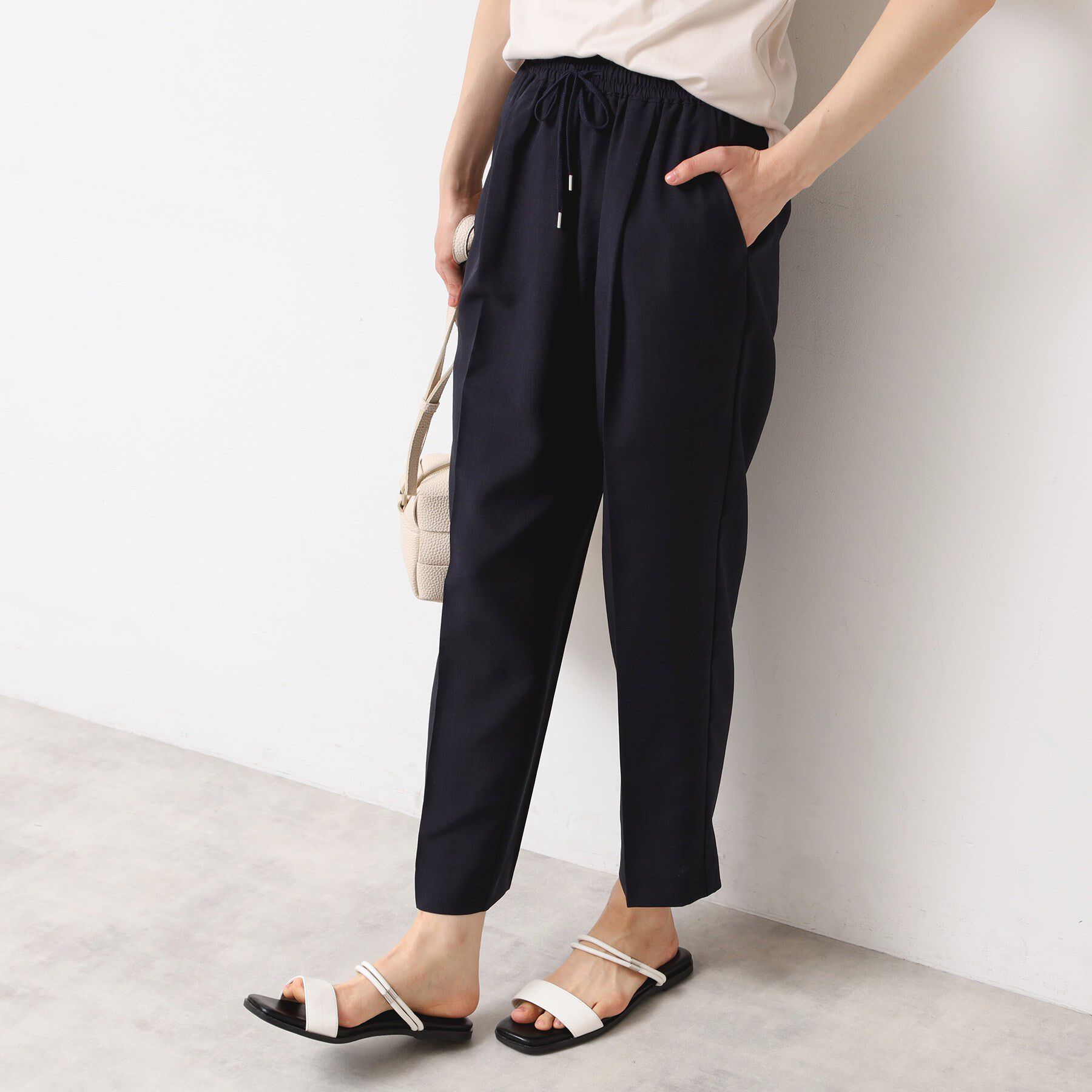 Dessin「【ウエストゴム・洗える】センターライン入りテーパードパンツ（XS～L）」|その他|ネイビー(094)