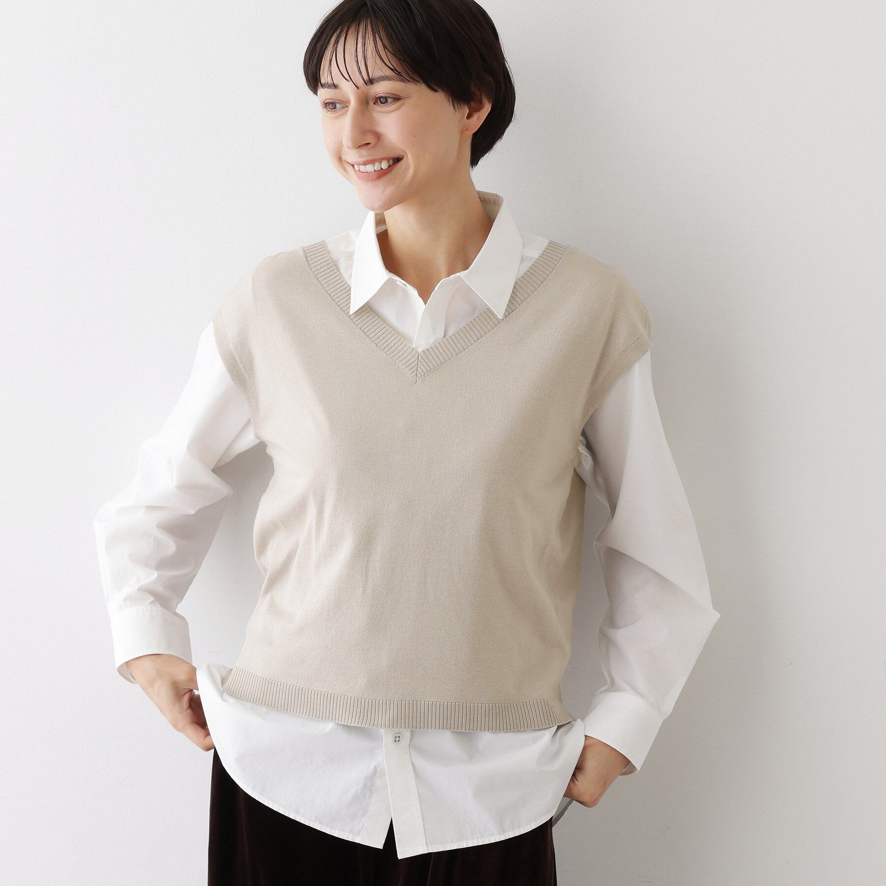 Dessin「【2点セット/3WAY/洗える】ノースリーブインナー付きVネックショート丈ニット」|ニット・セーター|