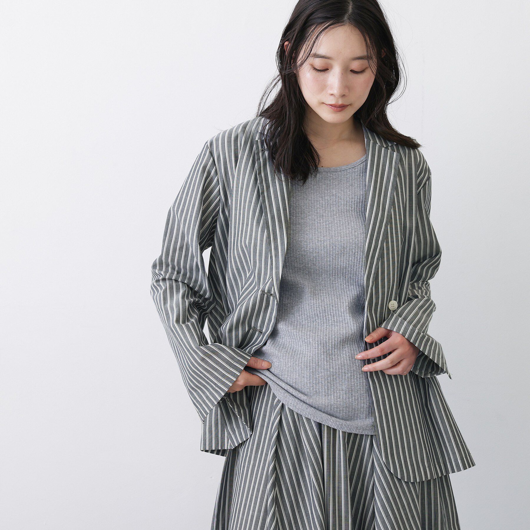 Dessin「【セットアップ可/洗える】ストライプシャツジャケット」|テーラードジャケット|チャコールグレー(3