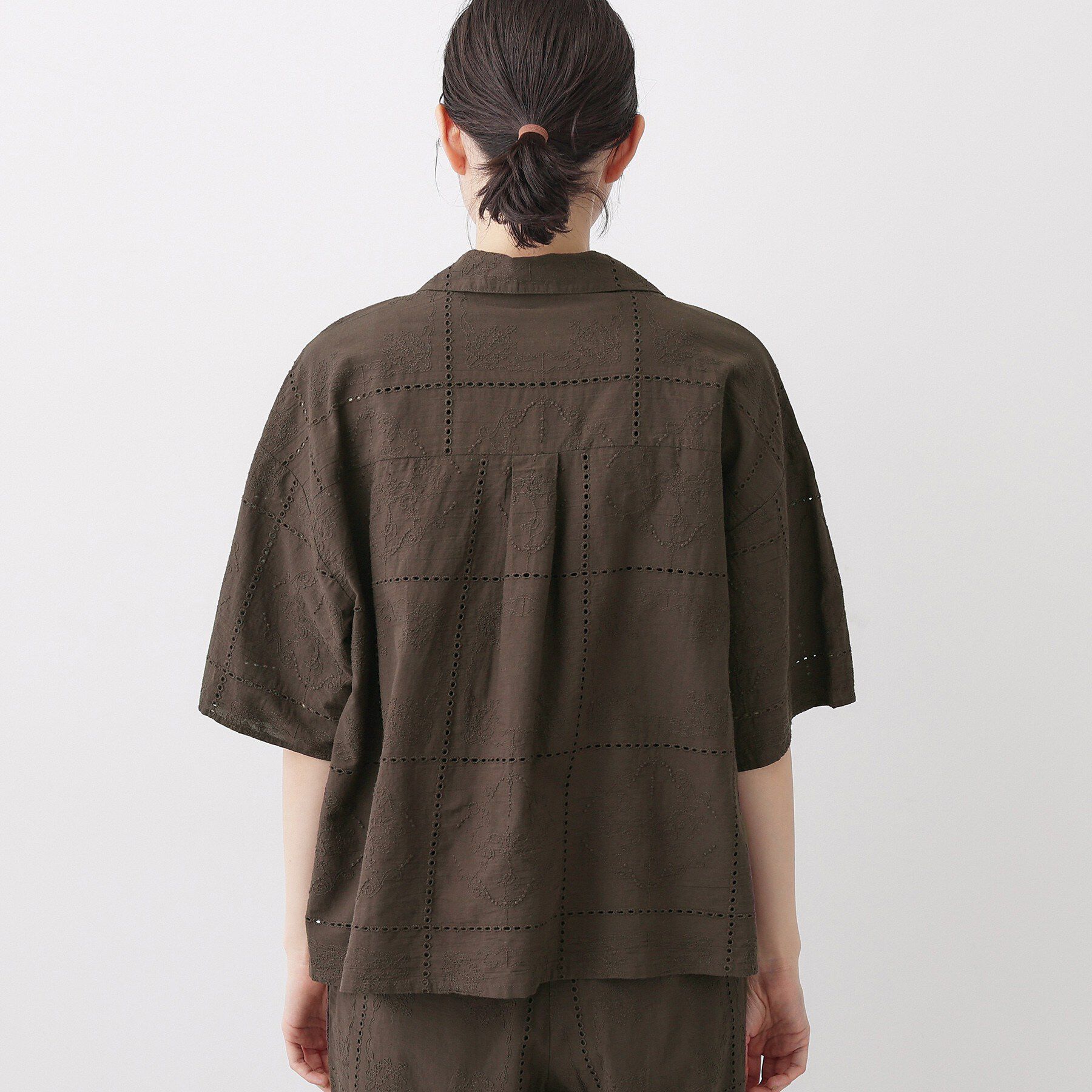 Dessin「【セットアップ可/洗える】刺繍スクエアレースシャツ」|シャツ・ブラウス|