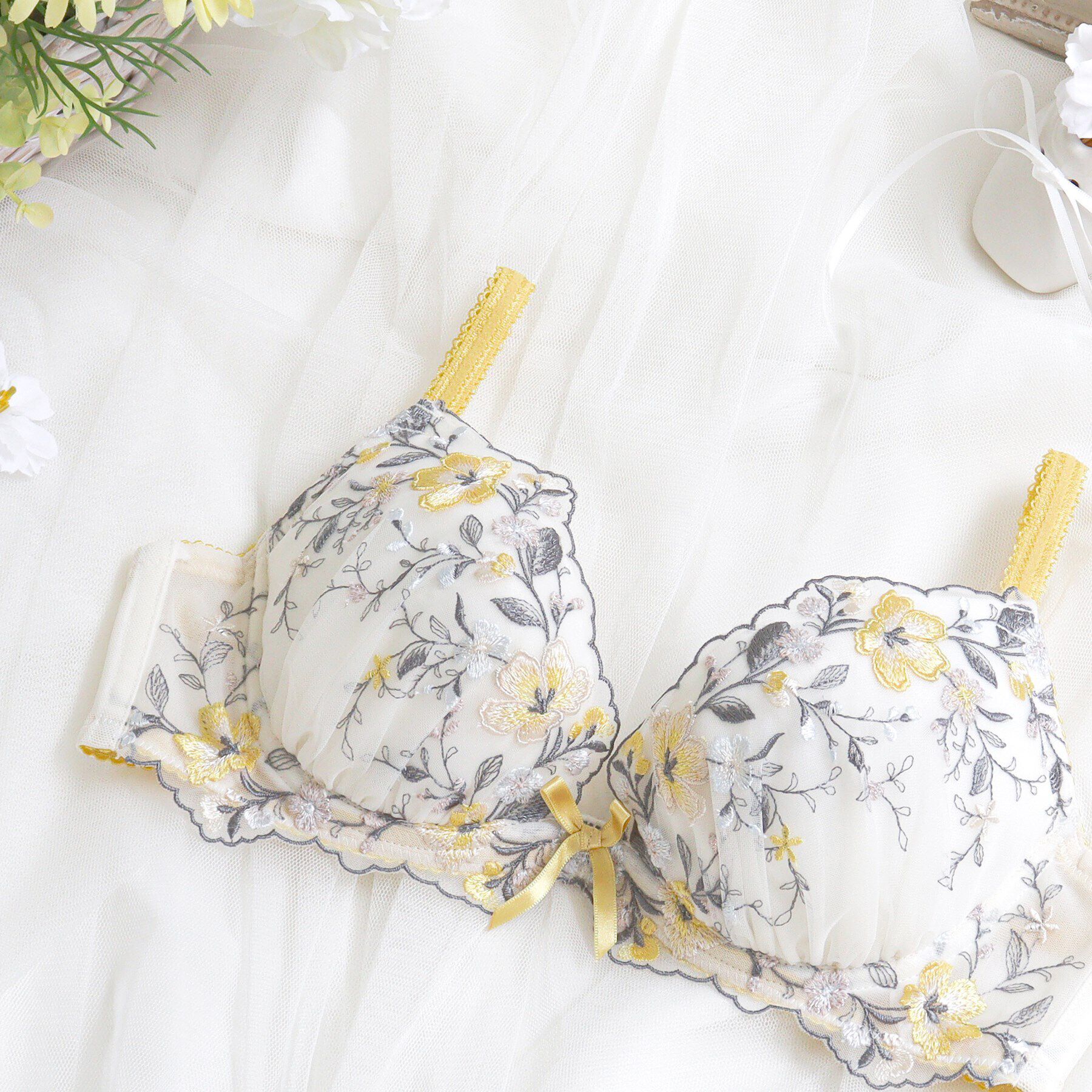 Risa Magli「シェンナ ブラジャー（B-D）＜リサマリ ミラクル谷間ブラ＞」|インナー|