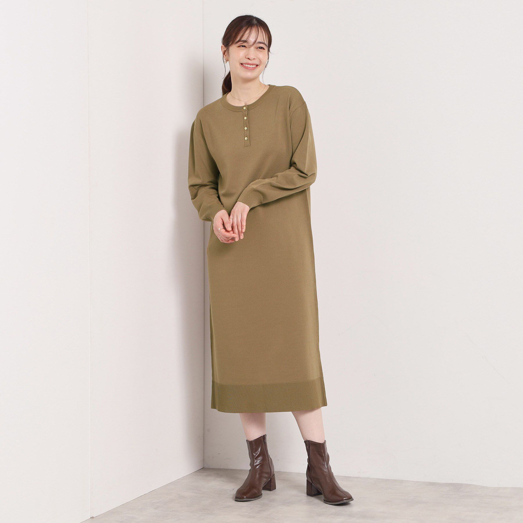 ITS&rsquo;DEMO「【縮みに強い／洗濯機OK】ヘンリーネックニットワンピース」|ワンピース|