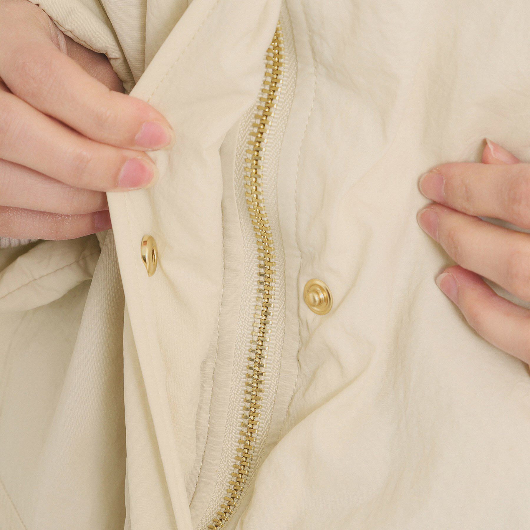 ITS&rsquo;DEMO「モンスターコート」|ダウン|