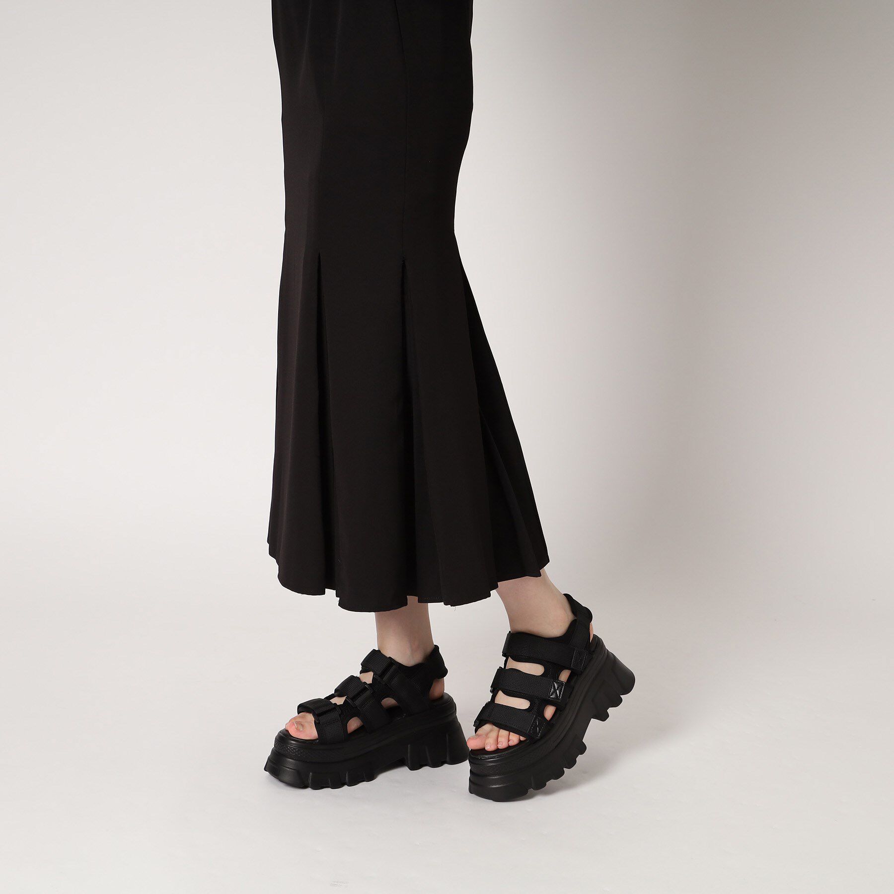 csT&P「軽量厚底2段ソール スポーツサンダル」|サンダル|