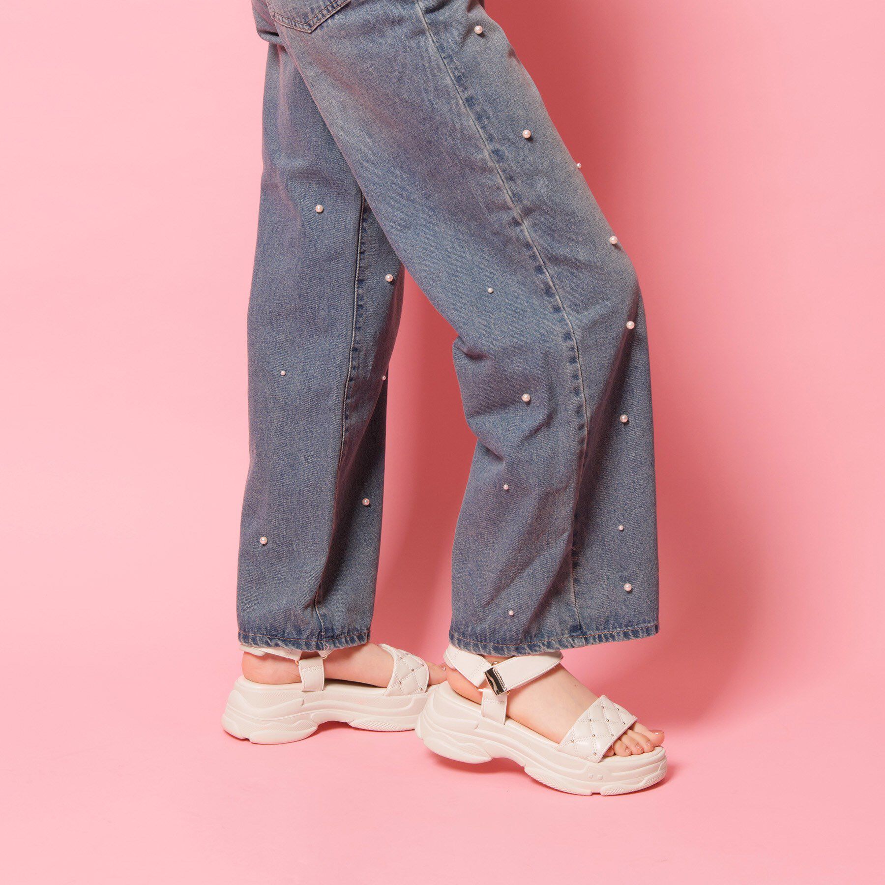 csT&P「キルティング 面ファスナーストラップサンダル」|サンダル|