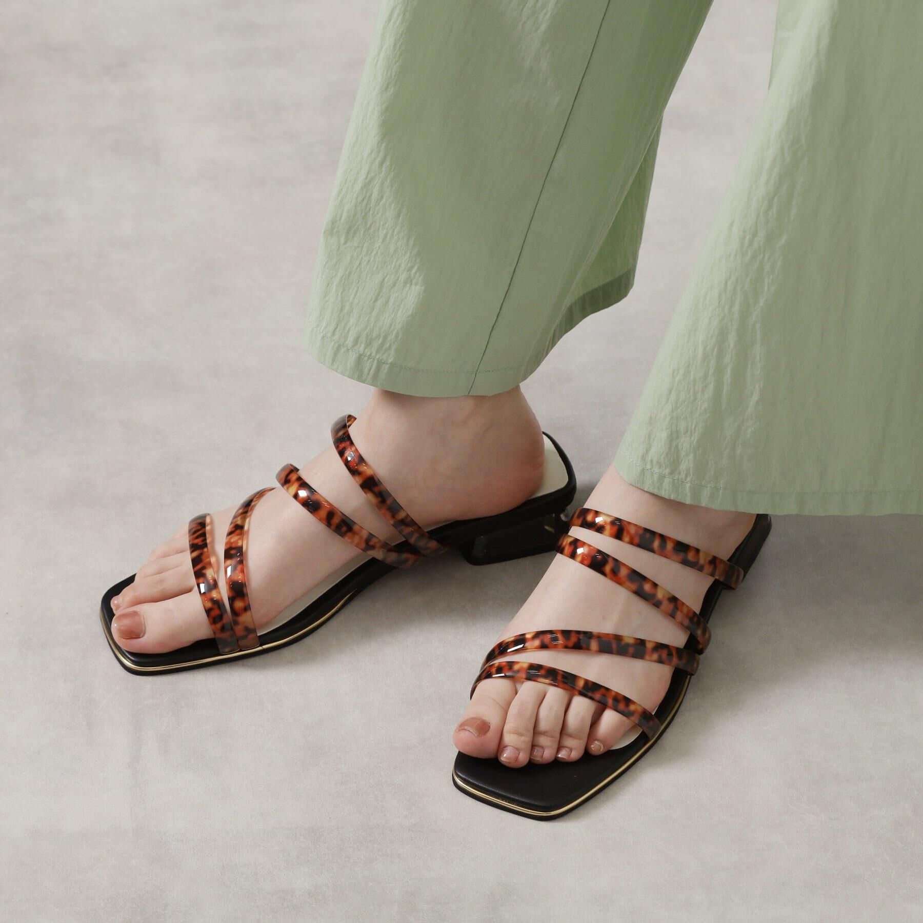 ESPERANZA「スクエアトゥクリアフラットヒールミュール」|サンダル|ブラック(019)