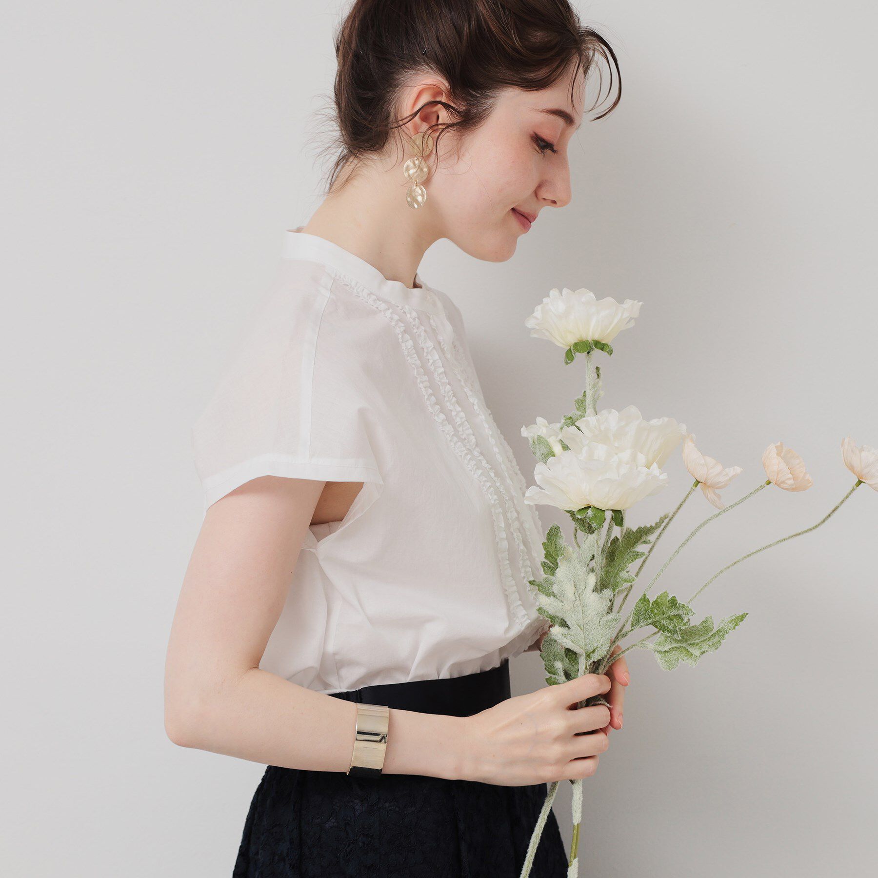 SunaUna「【コンパクトフリル／3色展開】フレンチスリーブブラウス」|シャツ・ブラウス|