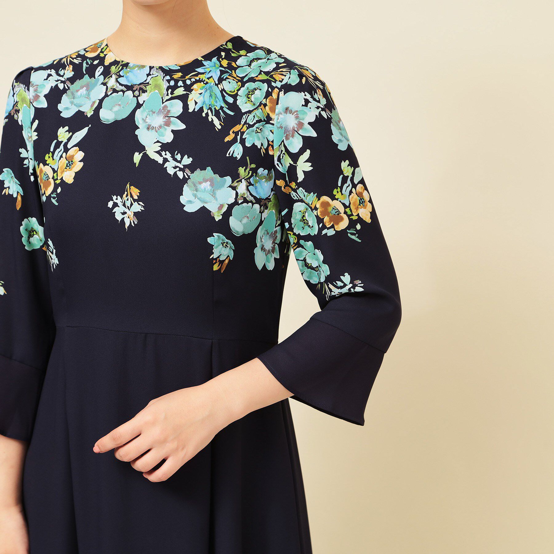 SunaUna「【co creation and yours／SS～L】花柄パネルワンピース」|ワンピース|