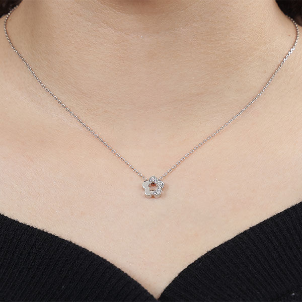 MARY QUANT「ハーフストーンデイジー ネックレス」|ネックレス|