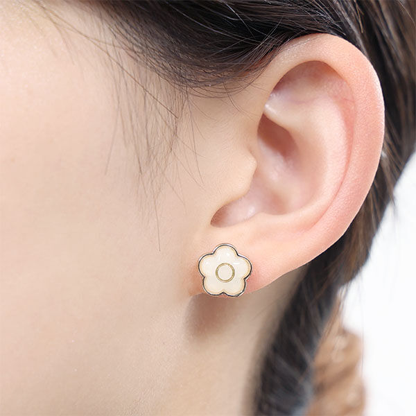 MARY QUANT「マーブルキャンディデイジー ピアス」|ピアス|