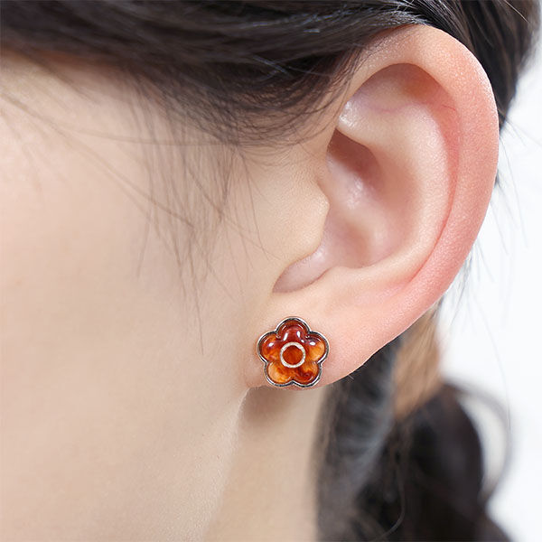 MARY QUANT「マーブルキャンディデイジー ピアス」|ピアス|