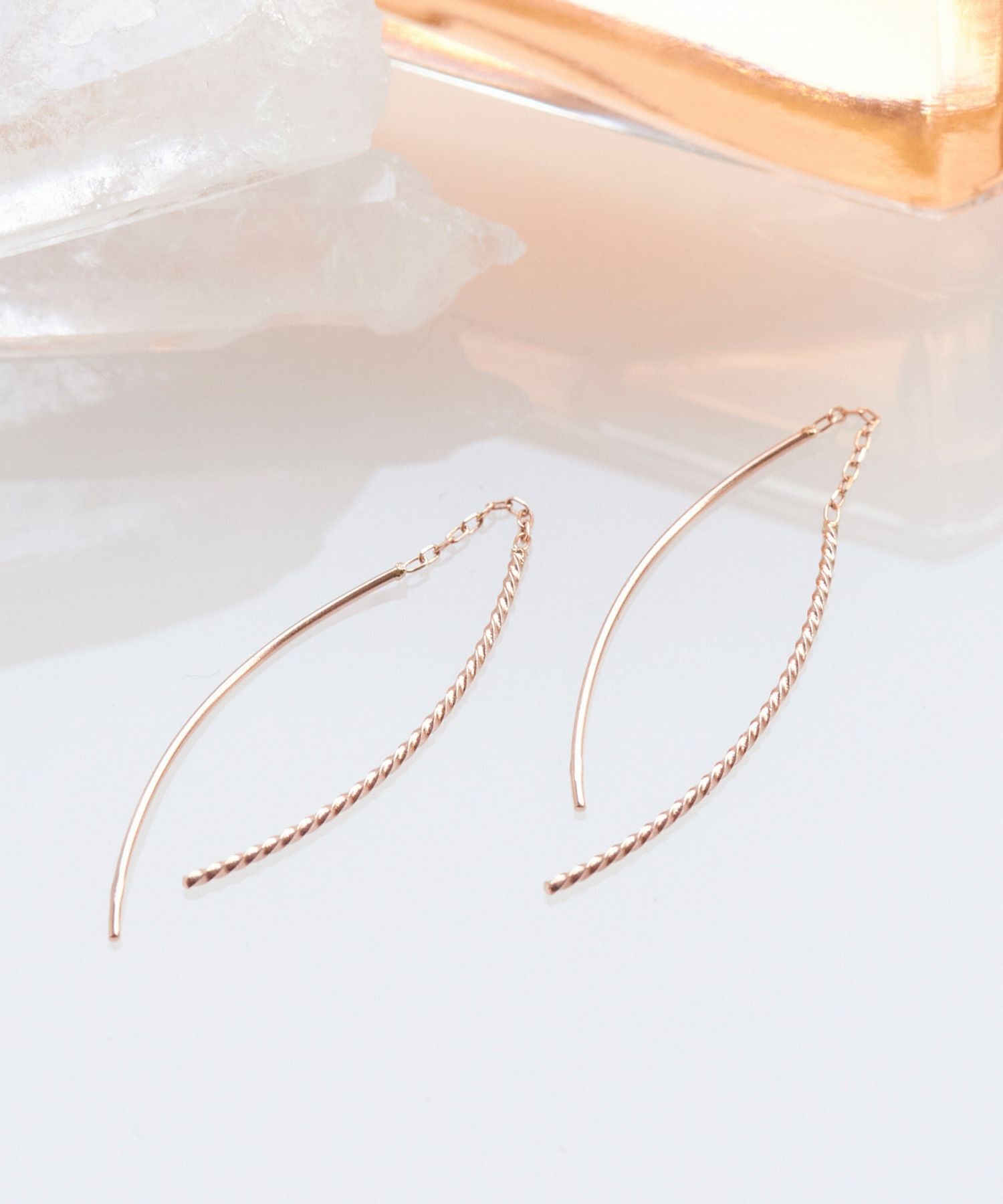 Phoebe「【K10】クロスラインアメリカンピアス　ローズゴールド／BOX付き」|ピアス|