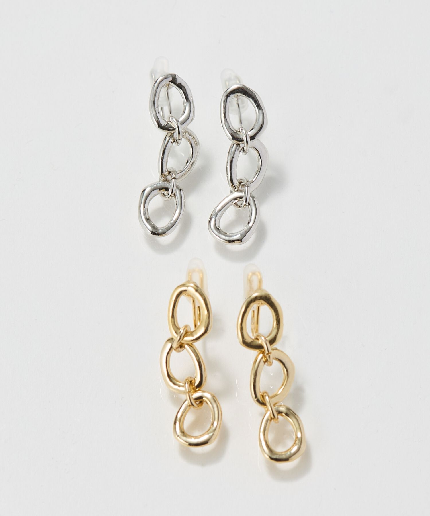 Phoebe「【痛くないシリーズ/金属アレルギー対応】チェーンライトフィットイヤリング　ゴールド/ニッケルフリー」|イヤリング|