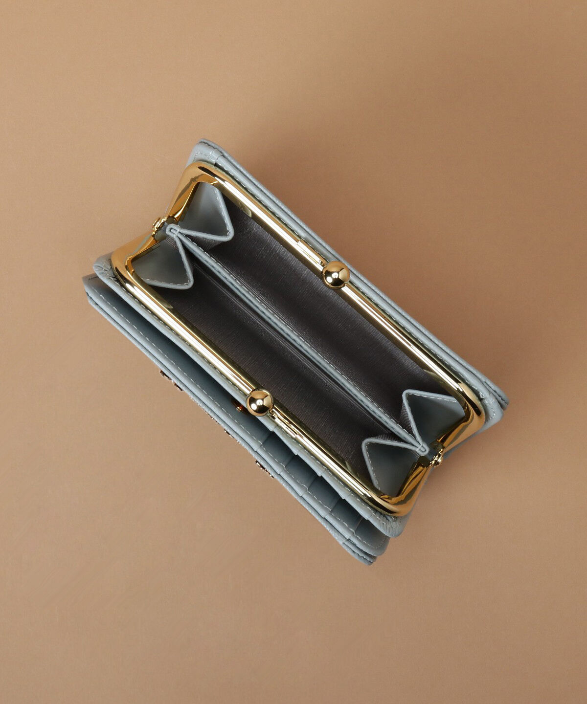 Samantha Thavasa「ラメレザービジュー 口金折財布」|財布|