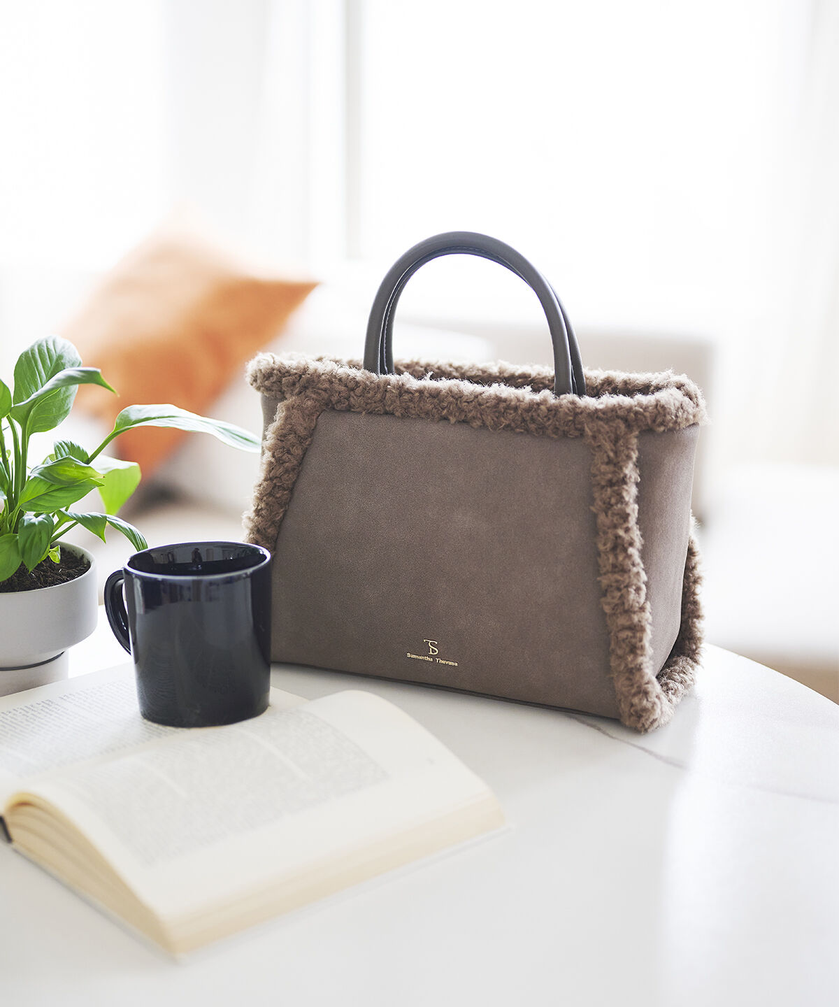 Samantha Thavasa「スウェード調ボアハンドバッグ」|ハンドバッグ|