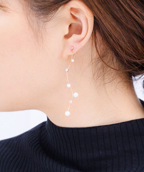 Samantha Tiara「K10 YG スウィングパールピアス」|ピアス|