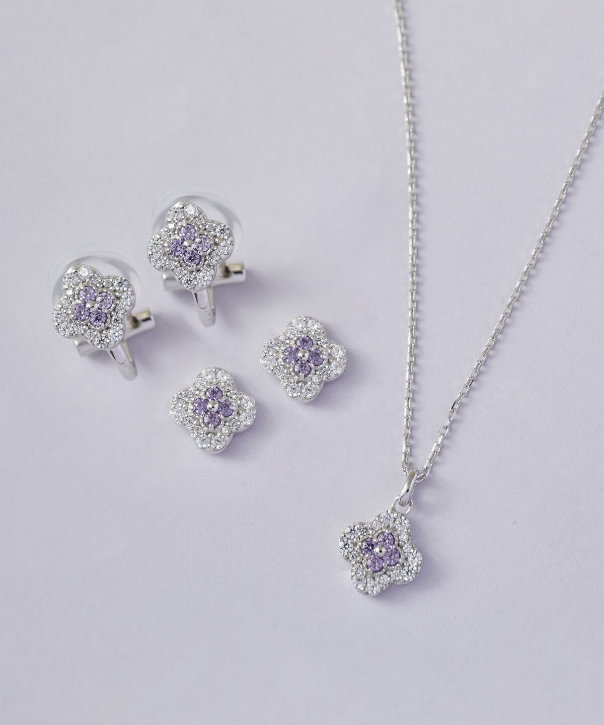 Samantha Tiara「フラワーモチーフ イヤリング」|イヤリング|