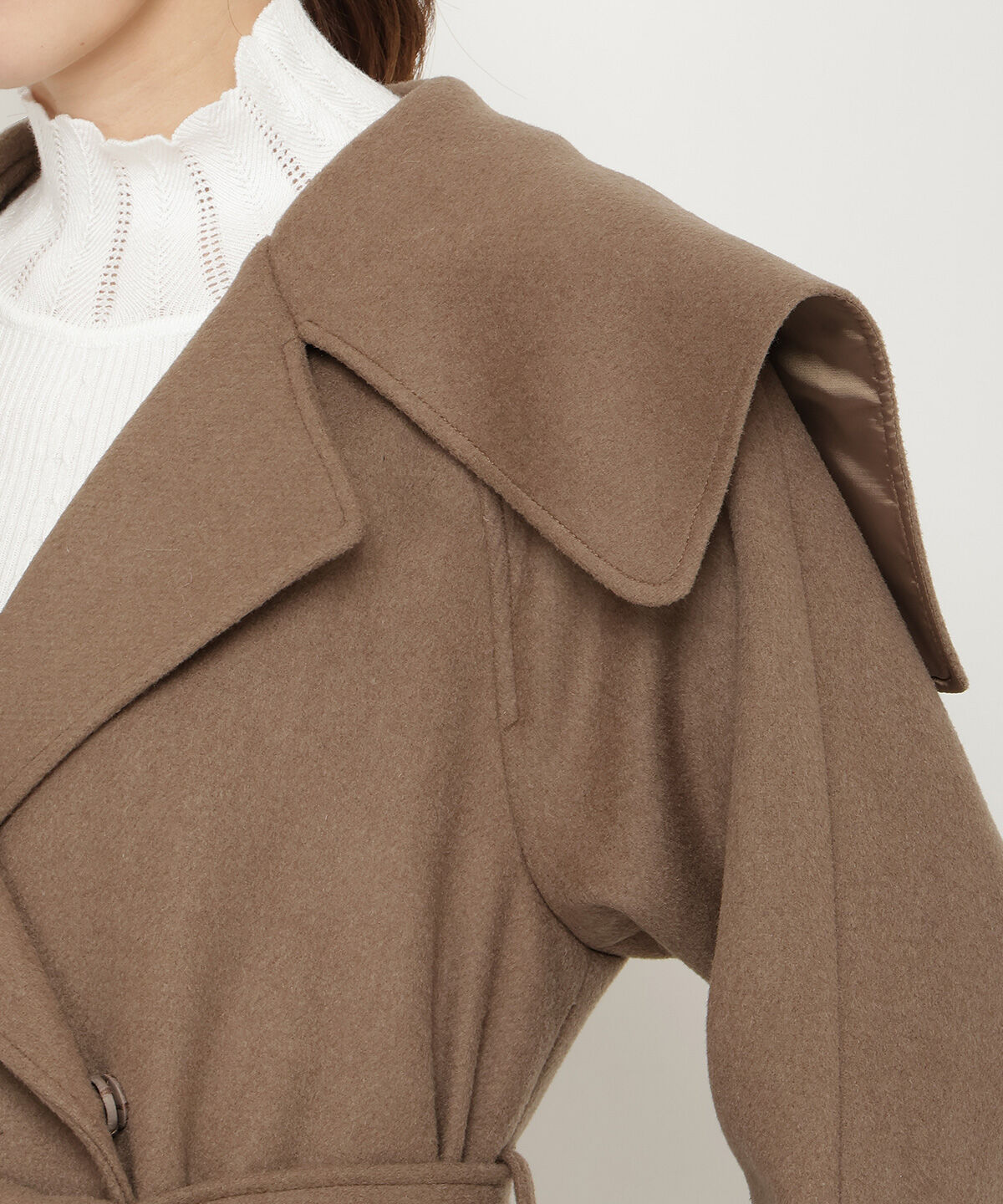 アンドクチュール「ケープカラーロングコート」|ダウン|