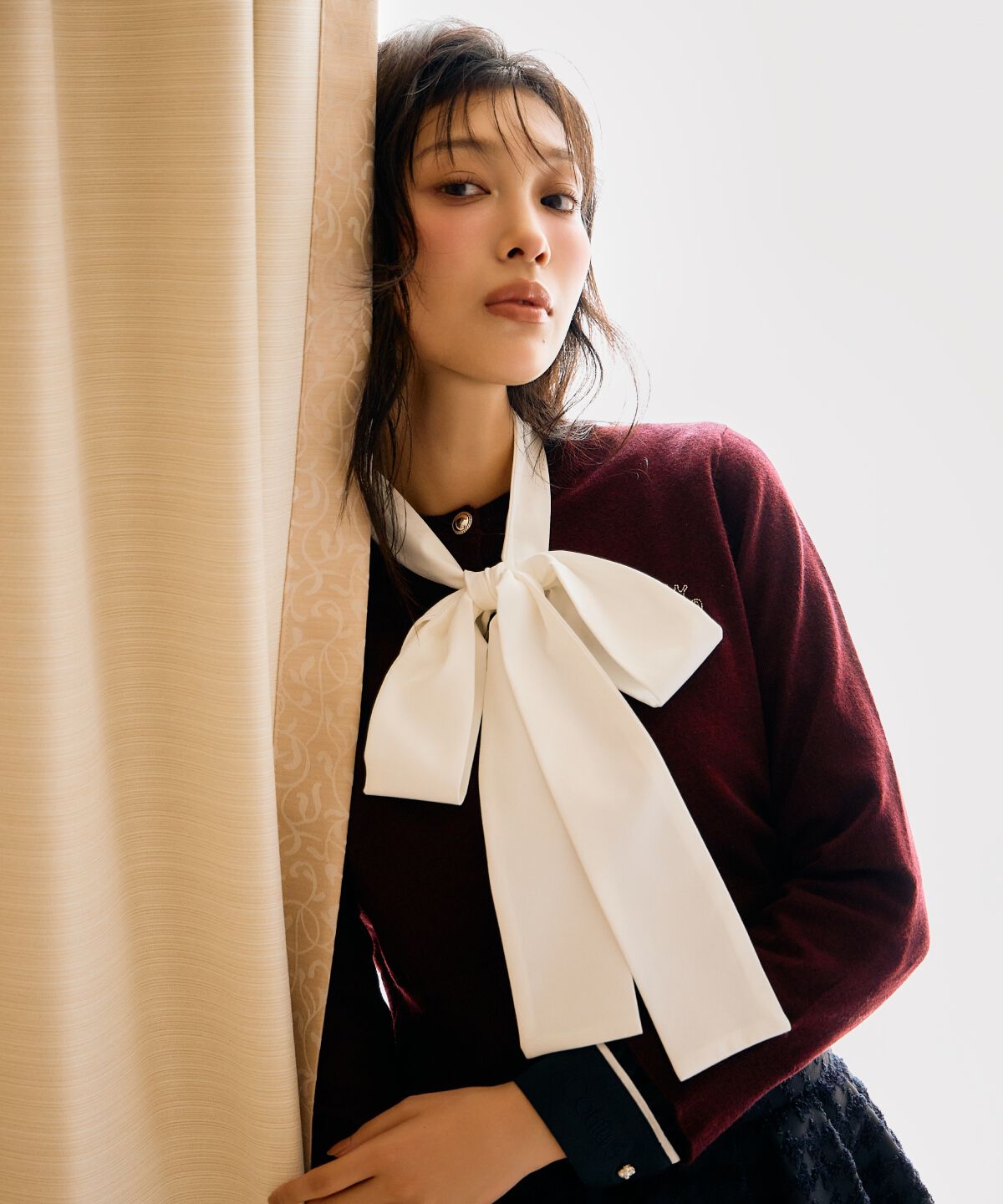 アンドクチュール「刺繍クルーネックカーディガン」|カーディガン|