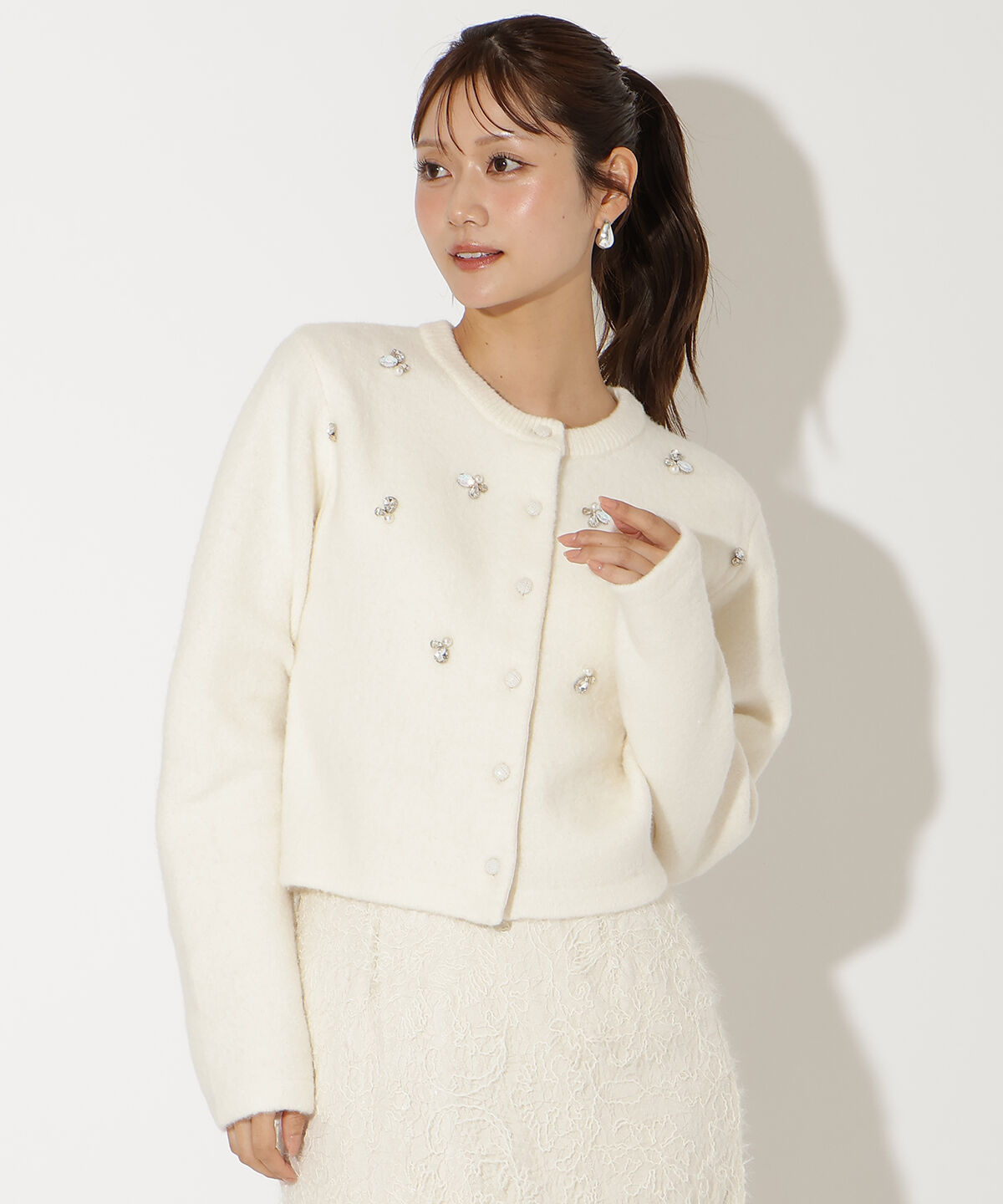 アンドクチュール「ビジュー付きニットカーディガン」|カーディガン|