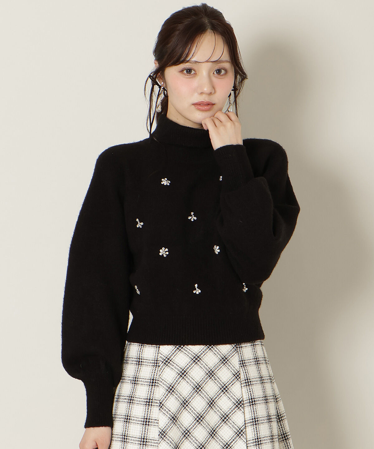 WILLSELECTION「ビジューハイネックニットプルオーバー」|ニット・セーター|ブラック