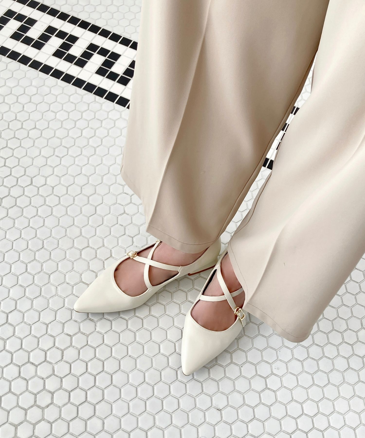 ORiental TRaffic「クロスストラップポインテッドトゥパンプス/51116　フラット トレンド 人気」|パンプス|