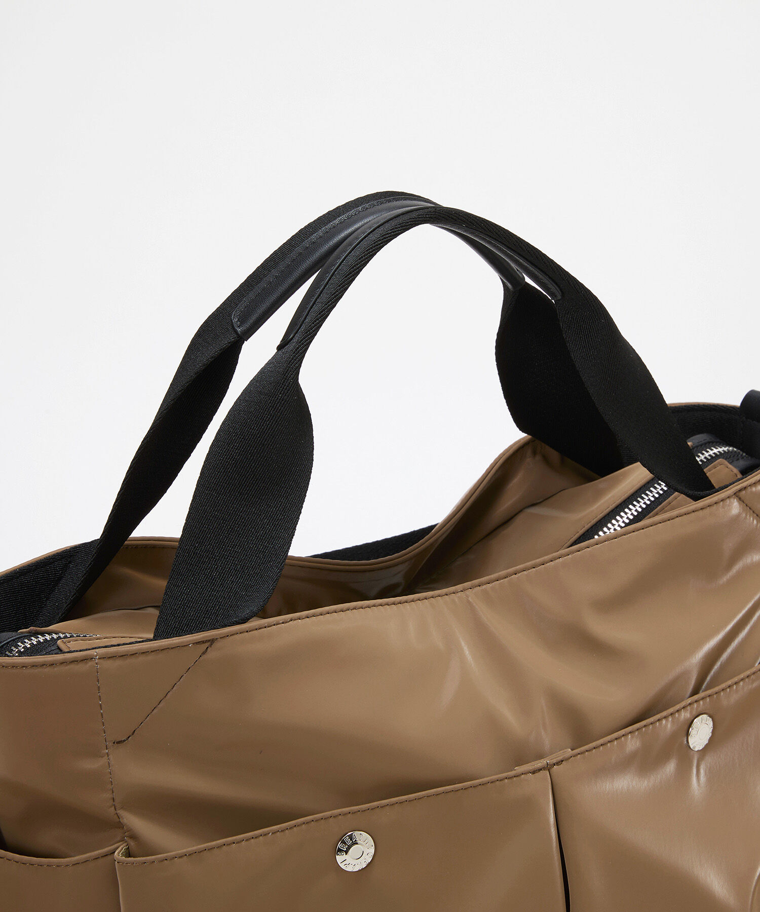 TOPKAPI BREATH「【Breath TOPKAPI】Train 防水ポリエステル ショルダー付き A4 トートバッグ / キャリー対応」|トートバッグ|